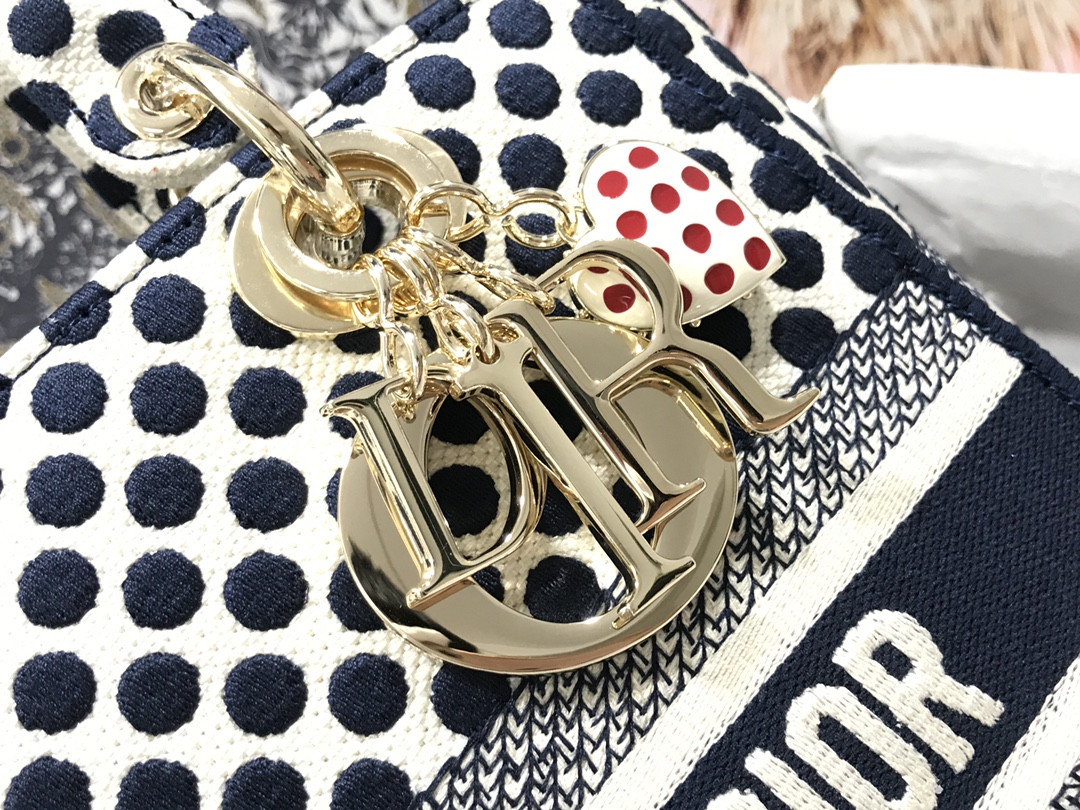 MEDIUM DIOR LADY D-LITE BAG polka dots  24 x 20 x 11 cm