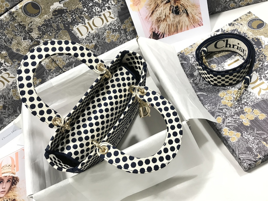 MEDIUM DIOR LADY D-LITE BAG polka dots  24 x 20 x 11 cm