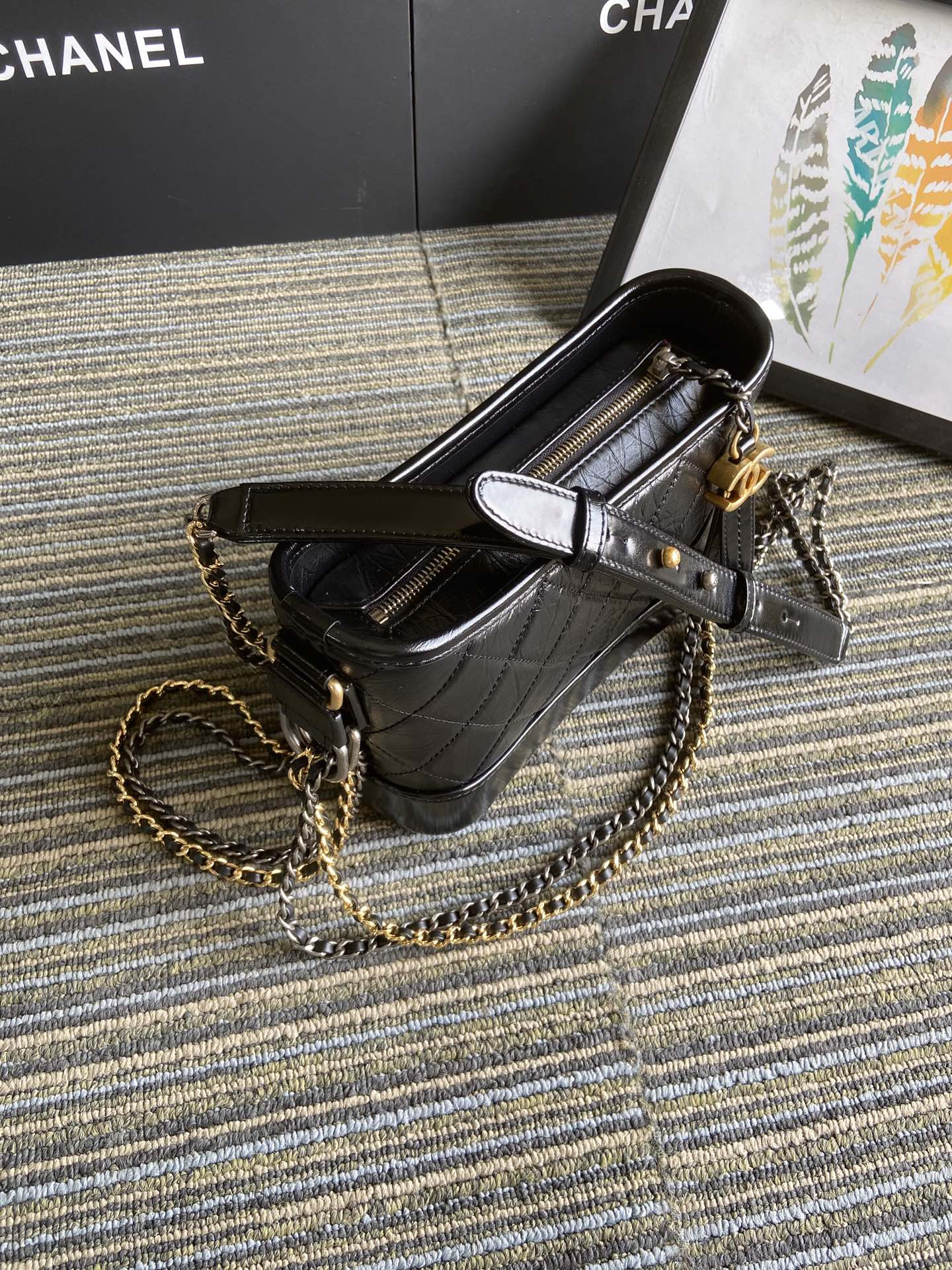 Chanel Gabrielle SMALL BLACK with shoulder strap letters 20 x 15 x 8cm