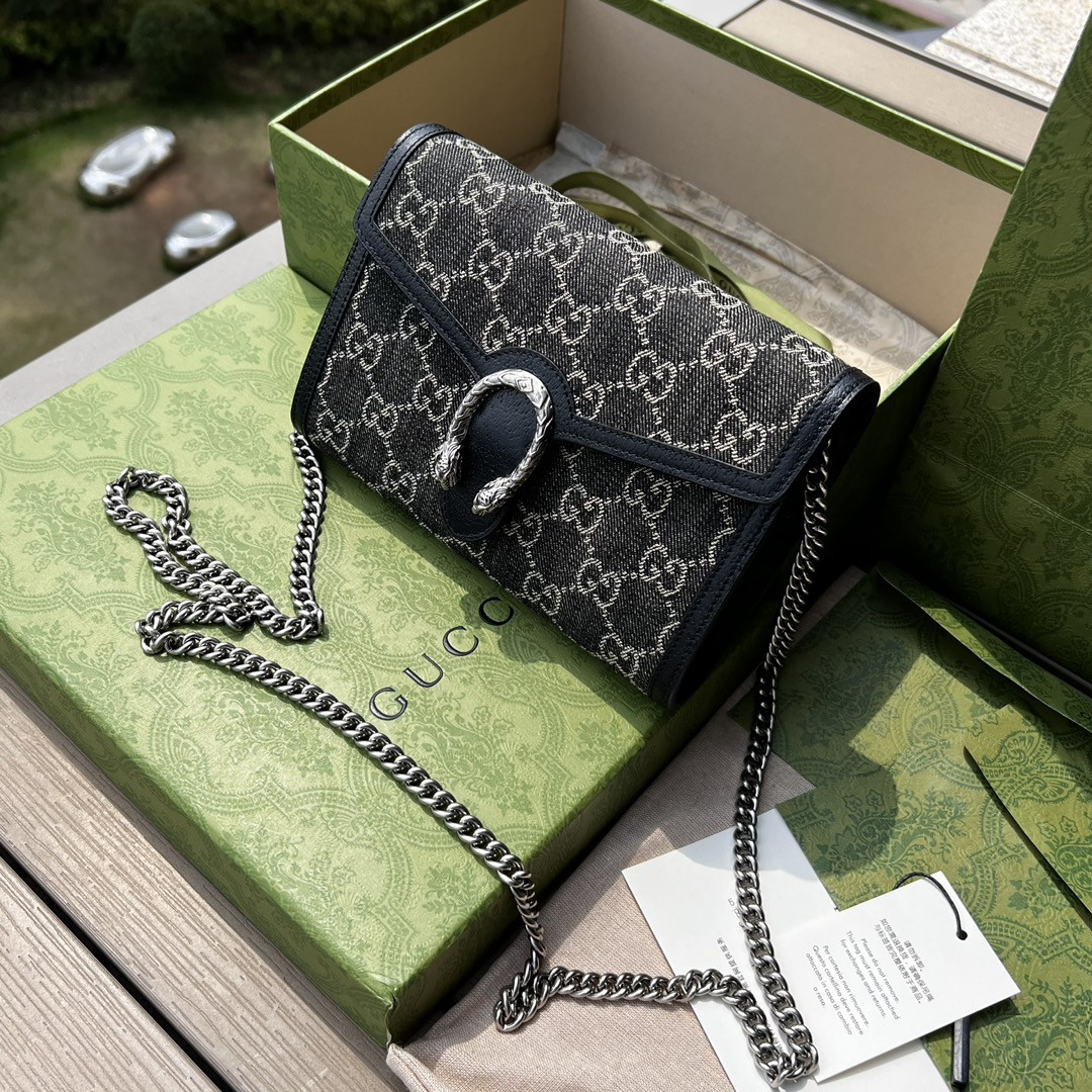 GUCCI DIONYSUS GG SUPREME MINI BAG 8"Wx5"Hx2.3"D