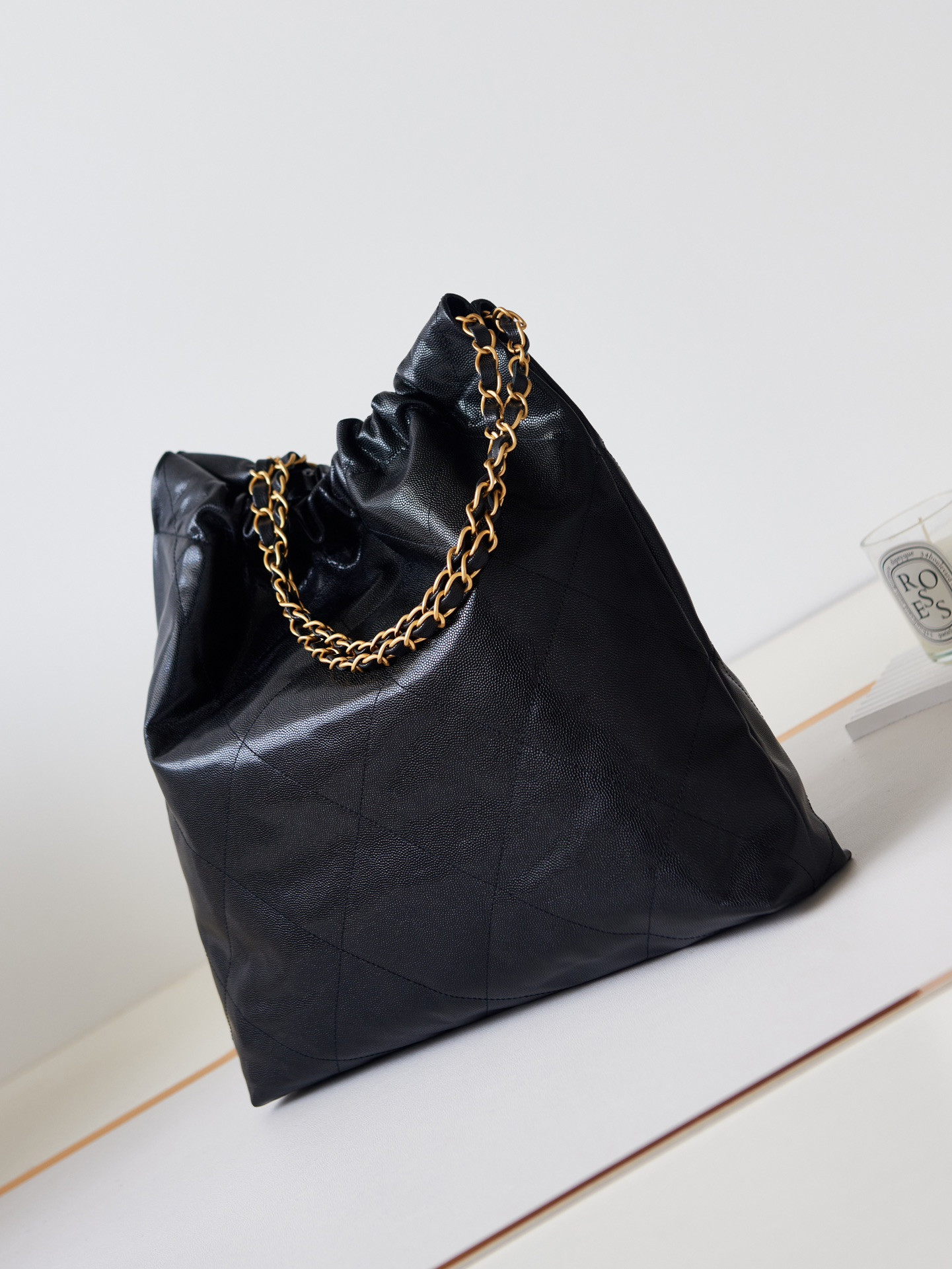 CHANEL 22 HANDBAG Shiny Calfskin Black 15.2×16.4×3.1 in