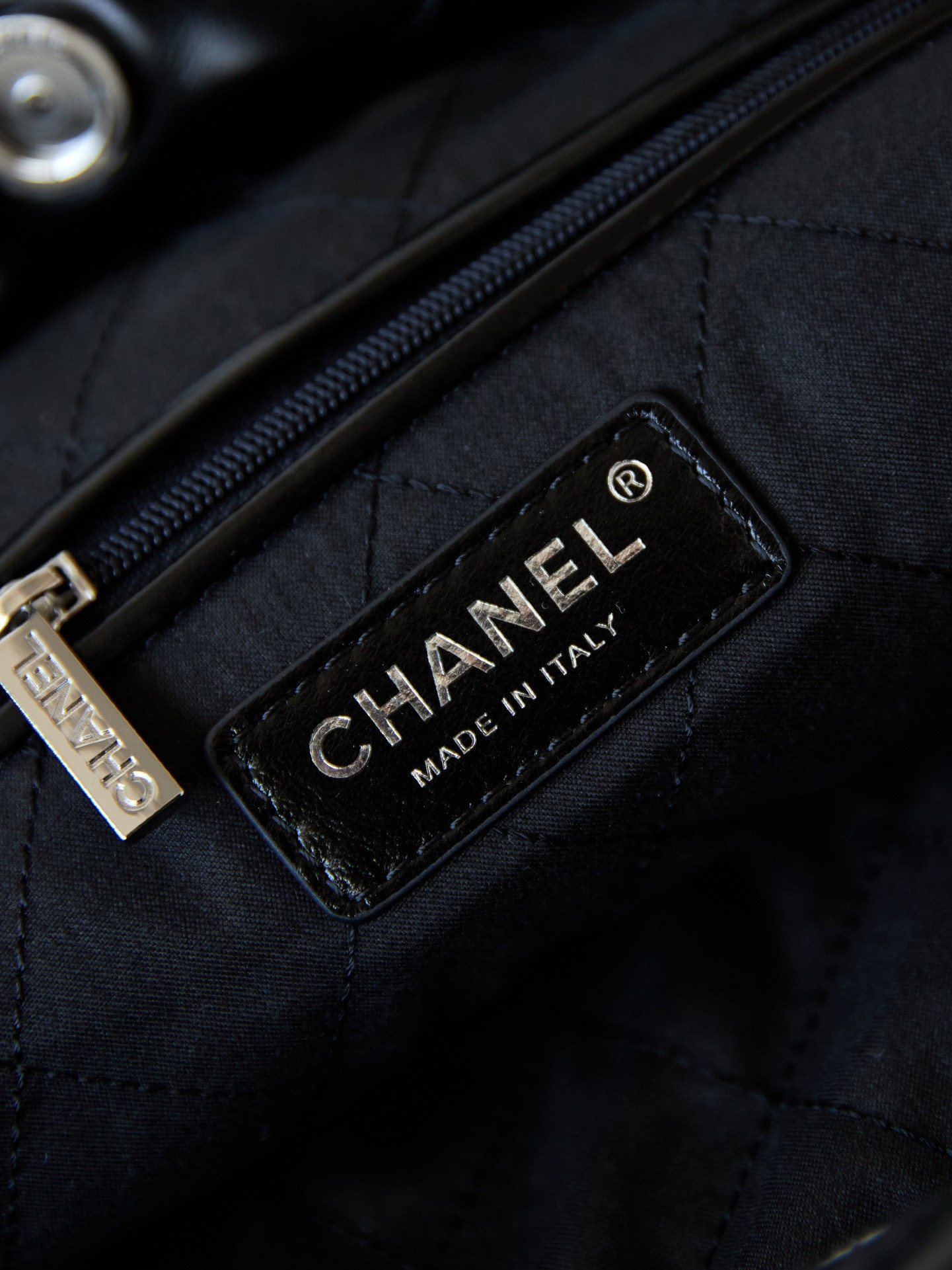 CHANEL 22 HANDBAG Shiny Calfskin ALL Black 15.2×16.4×3.1 in