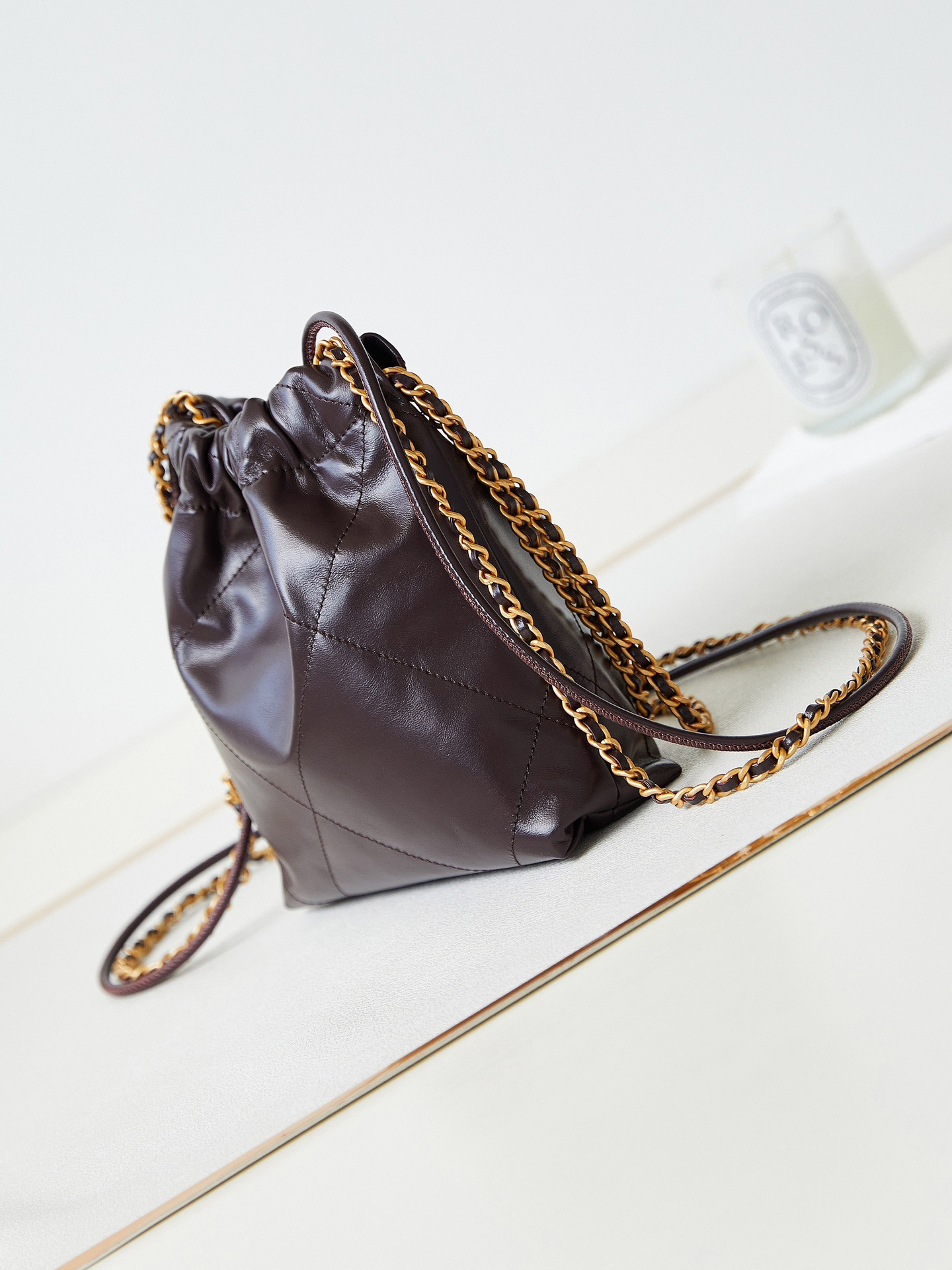 CHANEL 22 MINI HANDBAG Shiny Calfskin 7.8 × 7.4 × 2.3 in