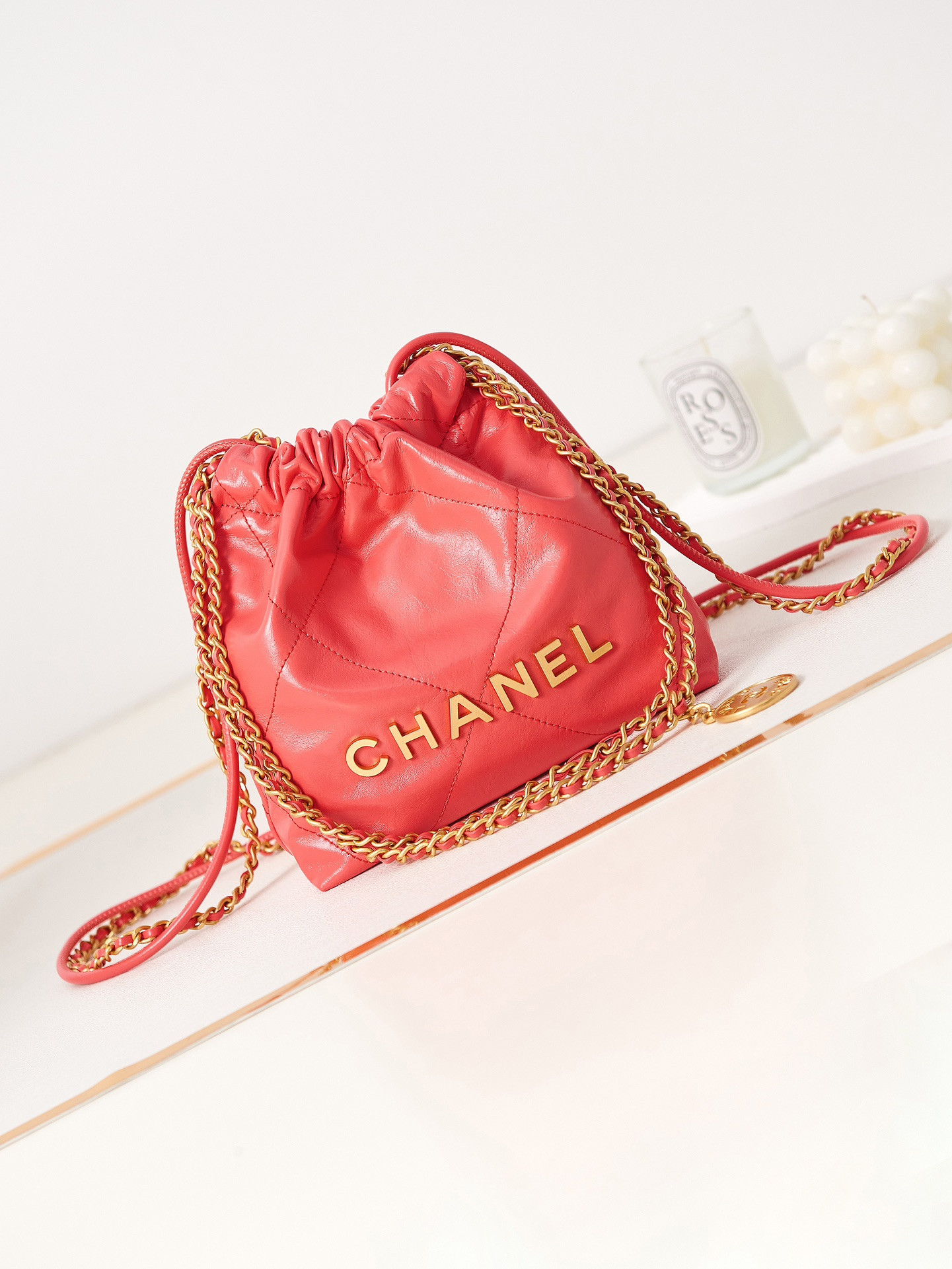 CHANEL 22 MINI HANDBAG Shiny Calfskin red 7.8 × 7.4 × 2.3 in