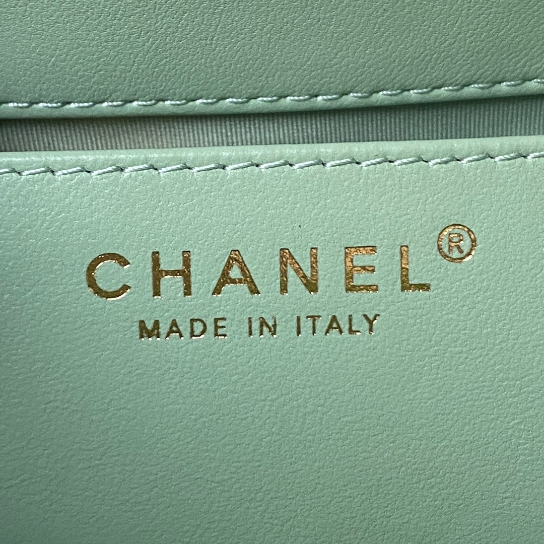 CHANEL BAGUETTE BAG GREEN 17.5×20×5cm