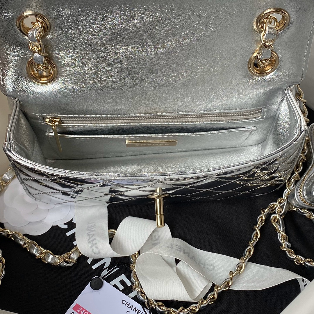 CHANEL FLAP BAG & STAR COIN PURSE SILVER 12.5×19×5cm