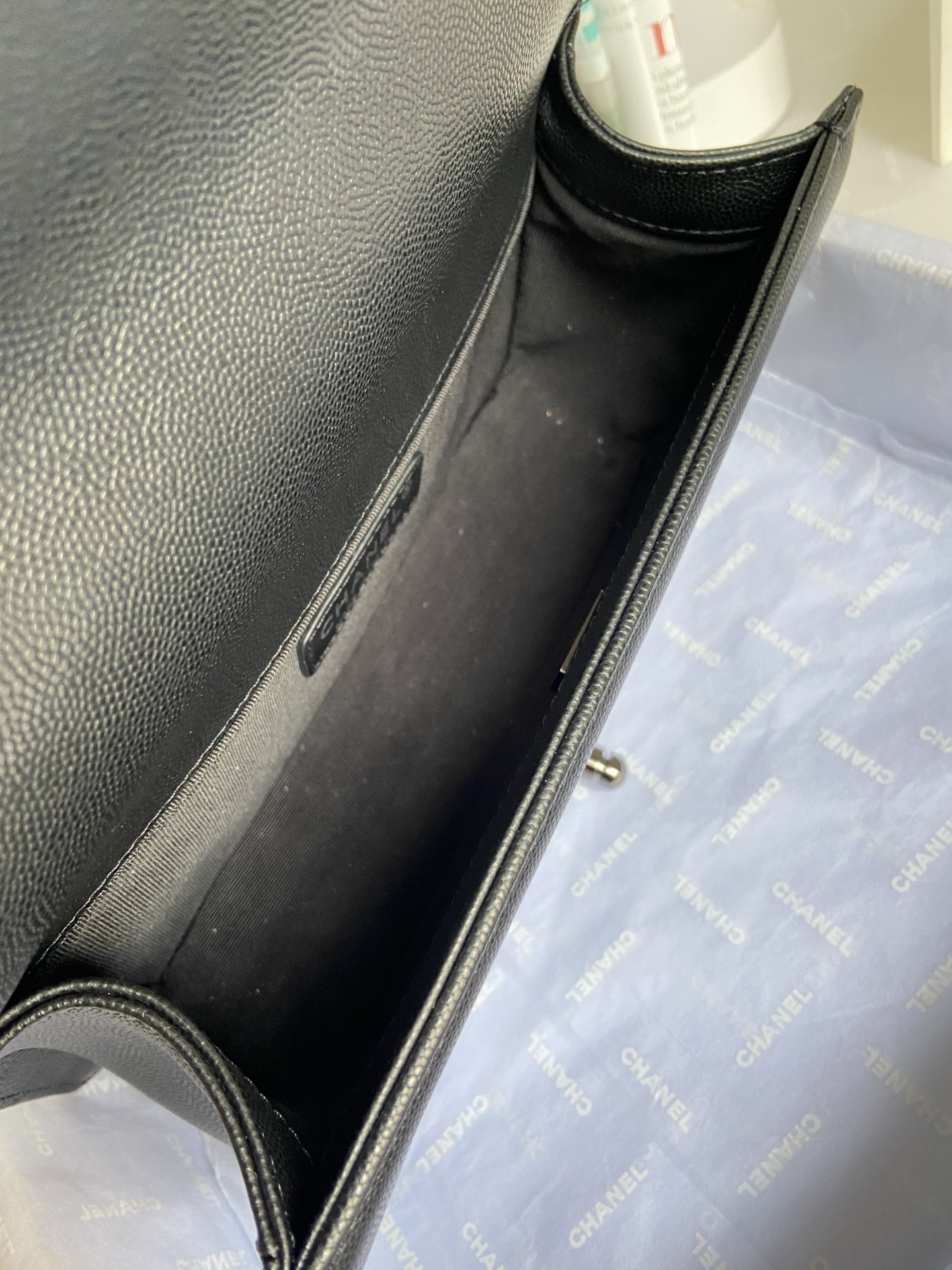 BOY CHANEL HANDBAG Shiny Grained Calfskin Black 5.9 × 9.8 × 3.5 in