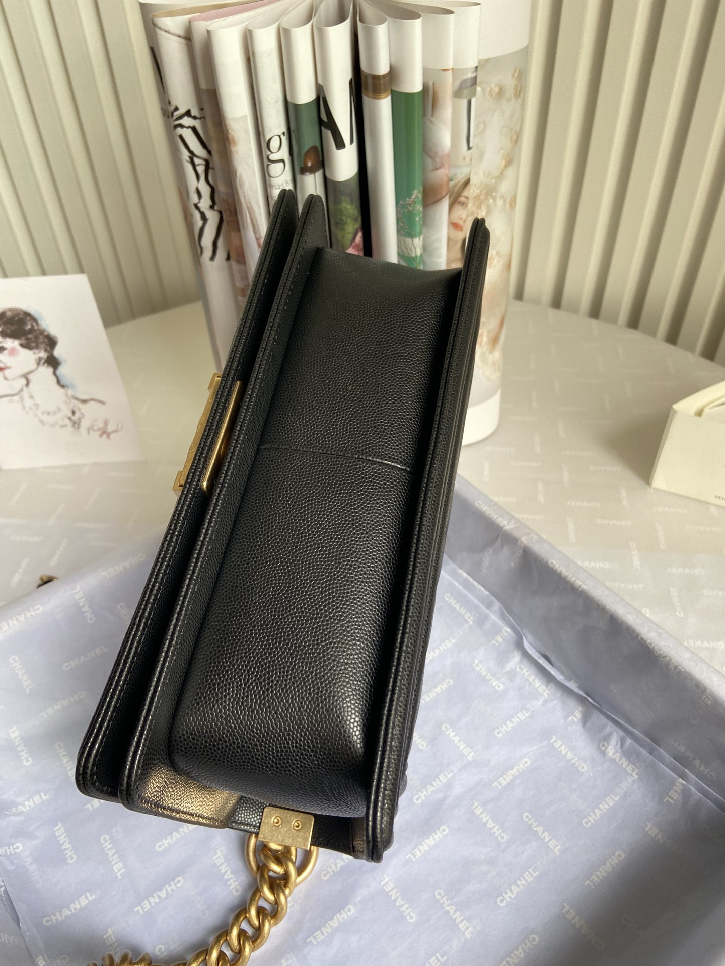 BOY CHANEL HANDBAG Shiny Grained Calfskin Black 5.9 × 9.8 × 3.5 in