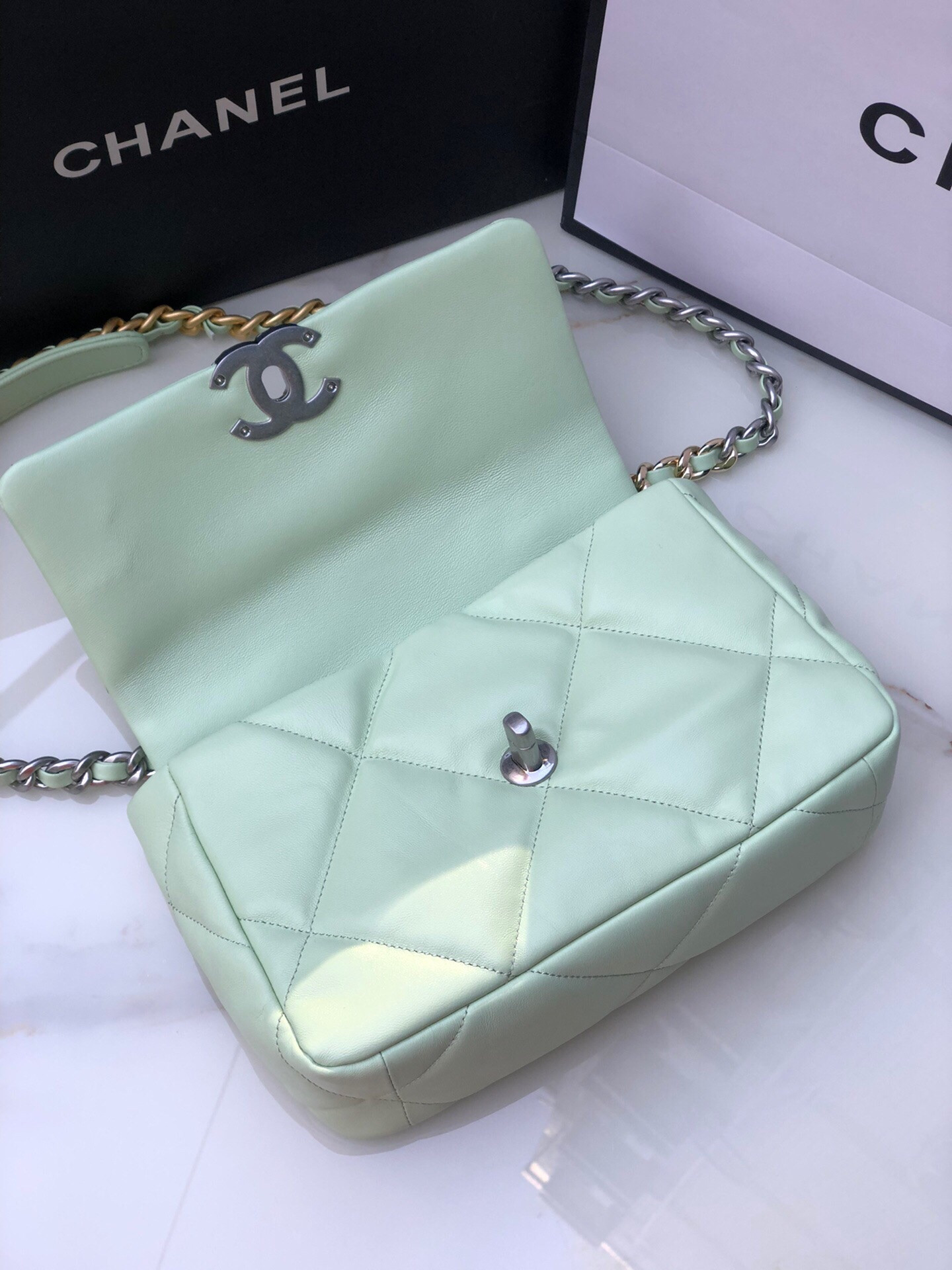 CHANEL 19 HANDBAG Shiny Leather, Gold-Tone, Silver-Tone & Ruthenium-Finish Metal Green 6.2 × 10.1 × 3.5 in