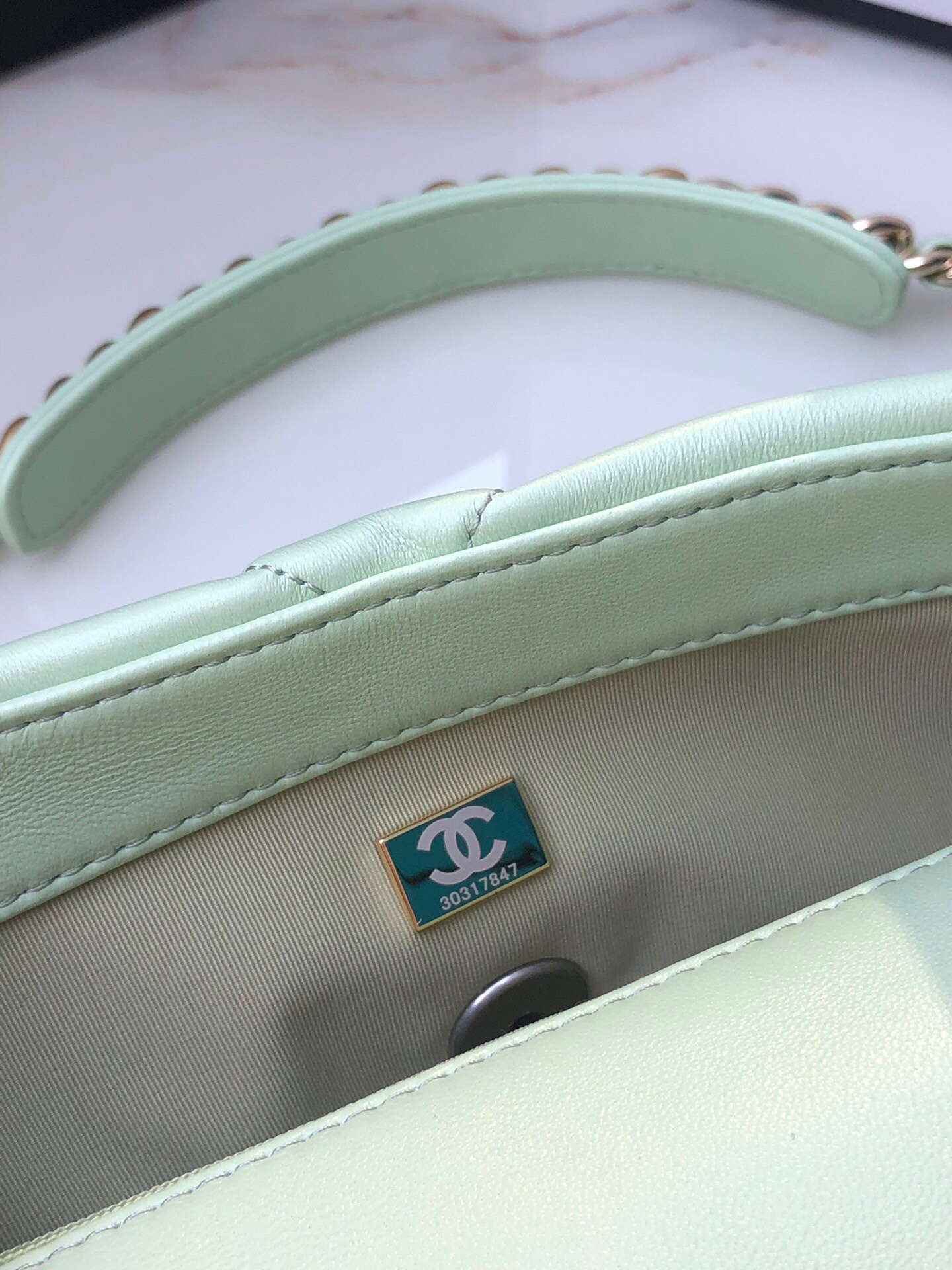 CHANEL 19 HANDBAG Shiny Leather, Gold-Tone, Silver-Tone & Ruthenium-Finish Metal Green 6.2 × 10.1 × 3.5 in