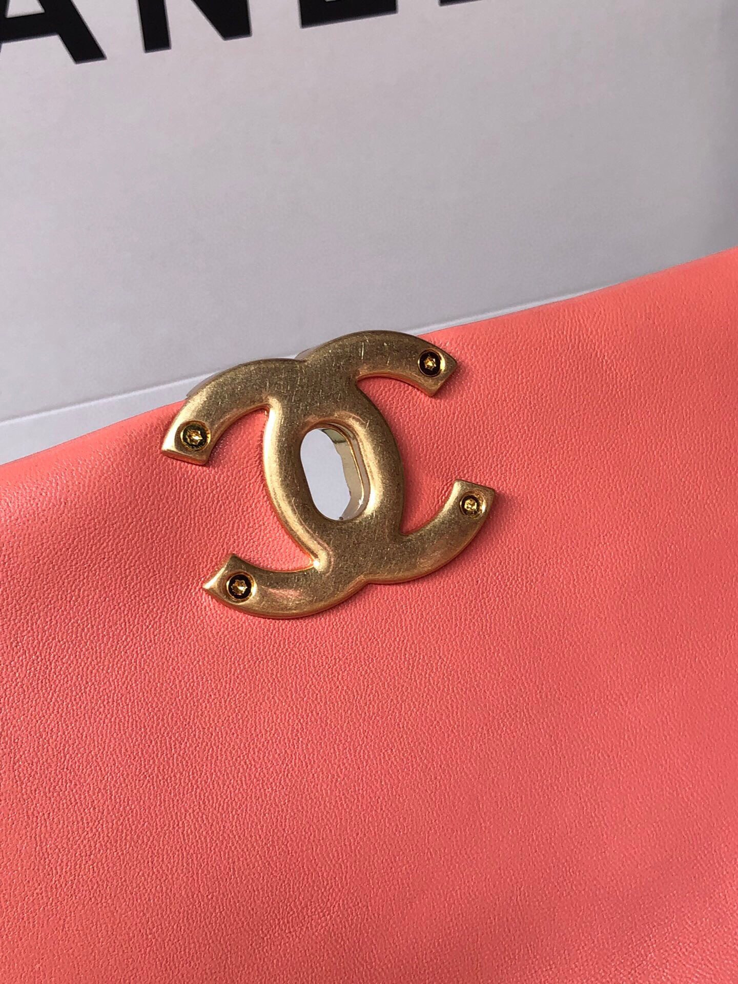 CHANEL 19 HANDBAG Shiny Pink Gold-Tone, Silver-Tone & Ruthenium-Finish Metal 6.2 × 10.1 × 3.5 in