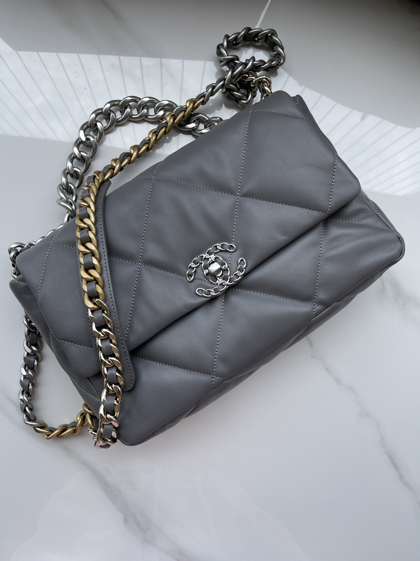 CHANEL 19 LARGE HANDBAG Shiny Leather, Gold-Tone, Silver-Tone & Ruthenium-Finish Metal Gray 7.8 × 11.7 × 3.9 in