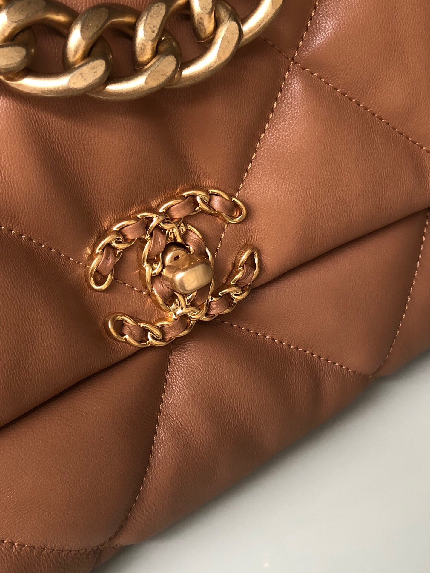 CHANEL 19 LARGE HANDBAG Shiny Leather, Gold-Tone, Silver-Tone & Ruthenium-Finish Metal Caramel 7.8 × 11.7 × 3.9 in