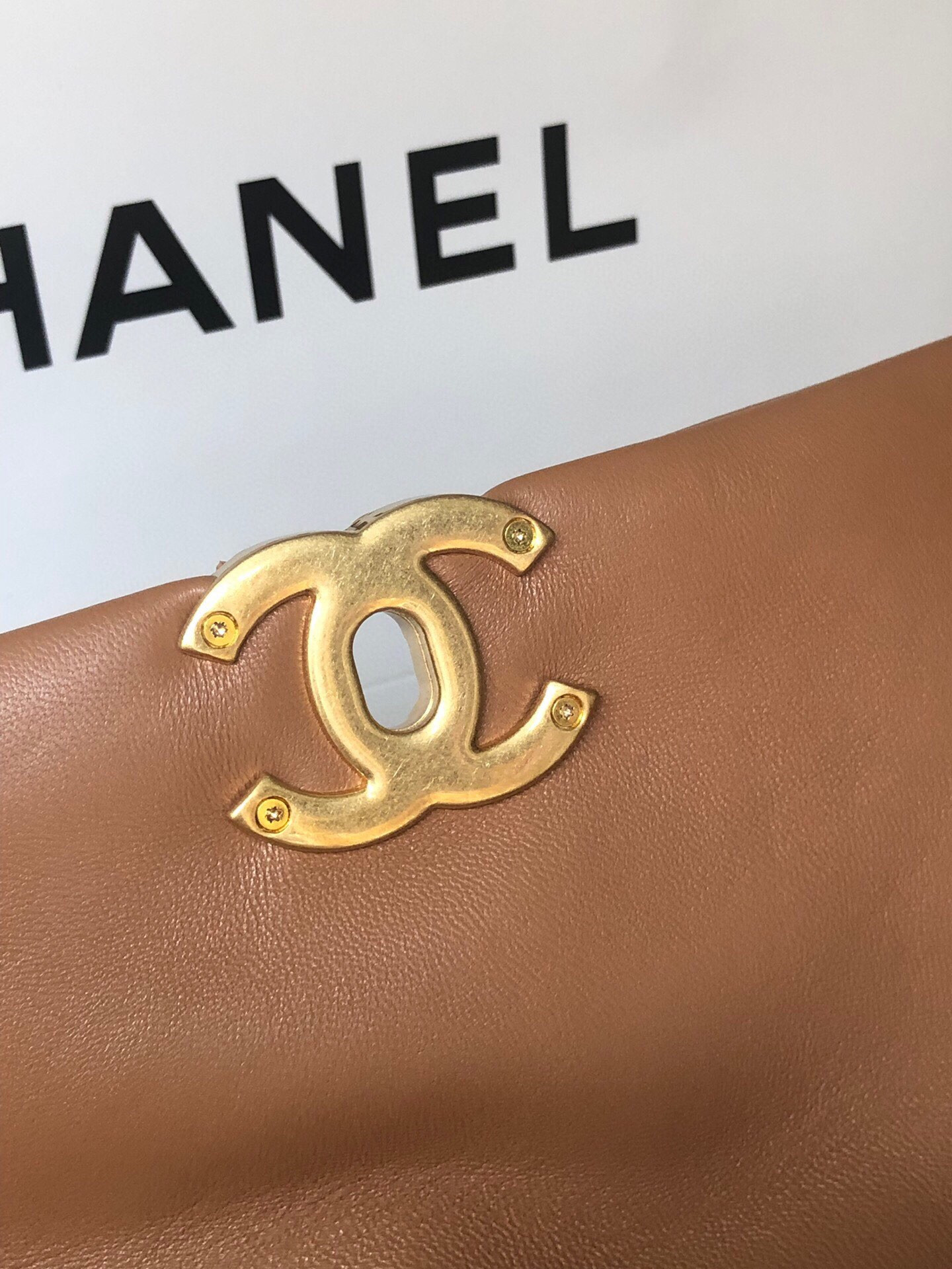 CHANEL 19 LARGE HANDBAG Shiny Leather, Gold-Tone, Silver-Tone & Ruthenium-Finish Metal Caramel 7.8 × 11.7 × 3.9 in