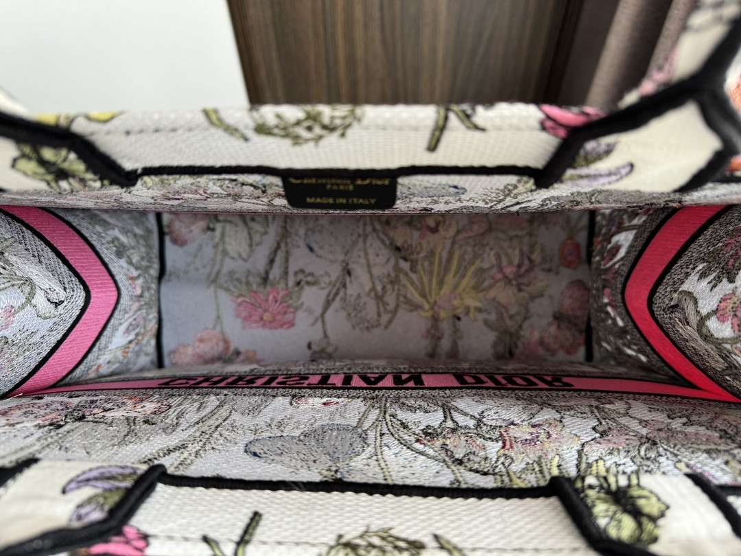 Large DIOR BOOK TOTE WHITE MULTICOLOR MEXICO MILLEFIORI EMBROIDERY 16.5 x 14 x 7.5 inches