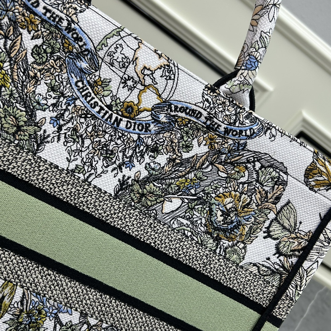 Large DIOR BOOK TOTE WHITE MULTICOLOR TOILE DE JOUY MEXICO EMBROIDERY 16.5 x 14 x 7.5 inches