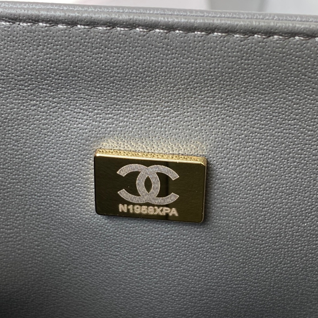 CHANEL CLASSIC HANDBAG GRAINED SHINY CALFSKIN & GOLD-TONE METAL GRAY 6 × 9.9 × 2.5 in