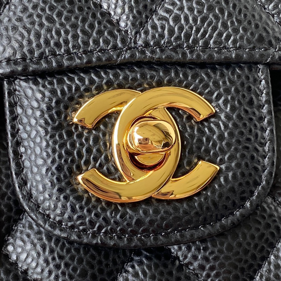 CHANEL SMALL CLASSIC HANDBAG Grained Calfskin & Gold-Tone Metal Black 5.7 × 9 × 2.3 in