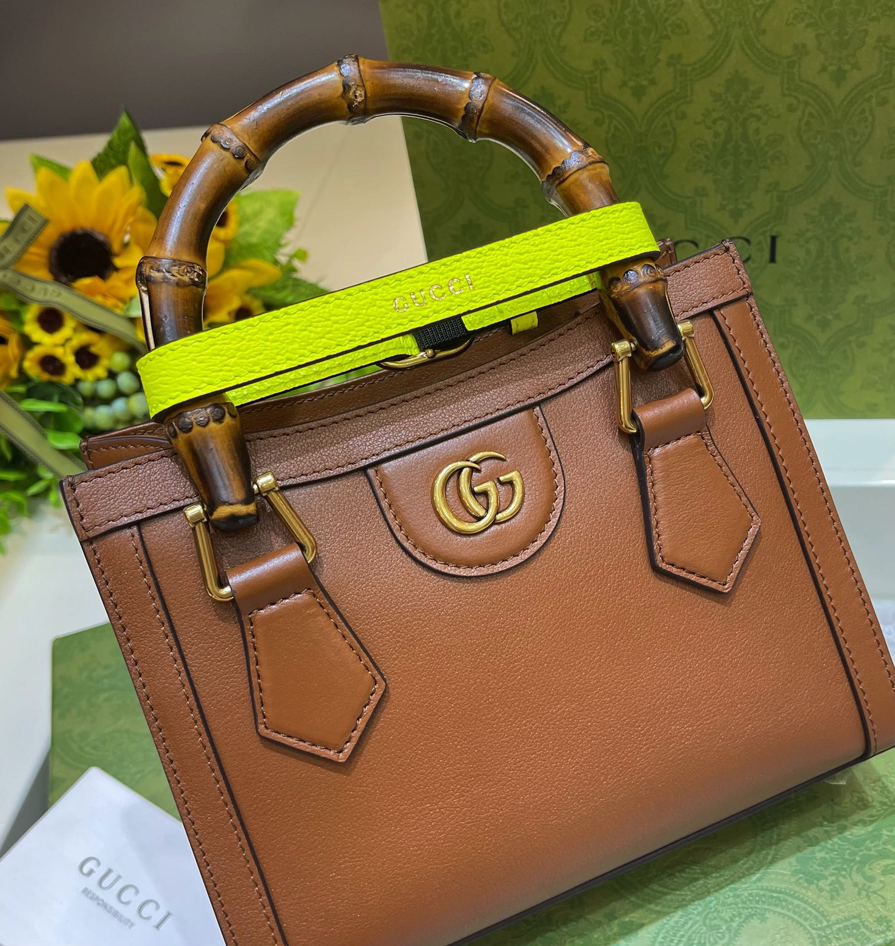 GUCCI DIANA MINI TOTE BAG Brown 20W x 16H x 10D CM