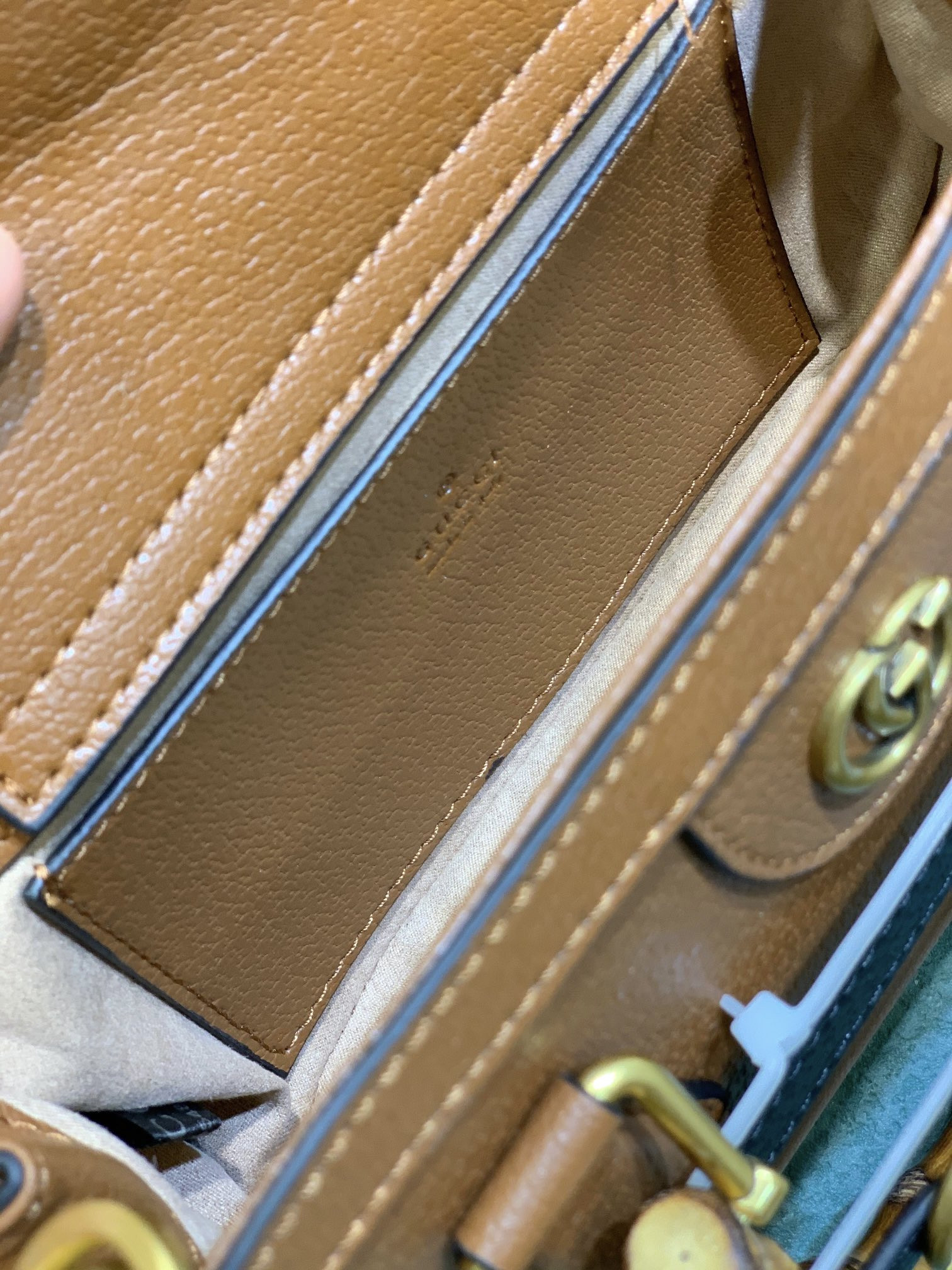 GUCCI DIANA SMALL SHOULDER BAG Brown 25W x 16H x 9D CM