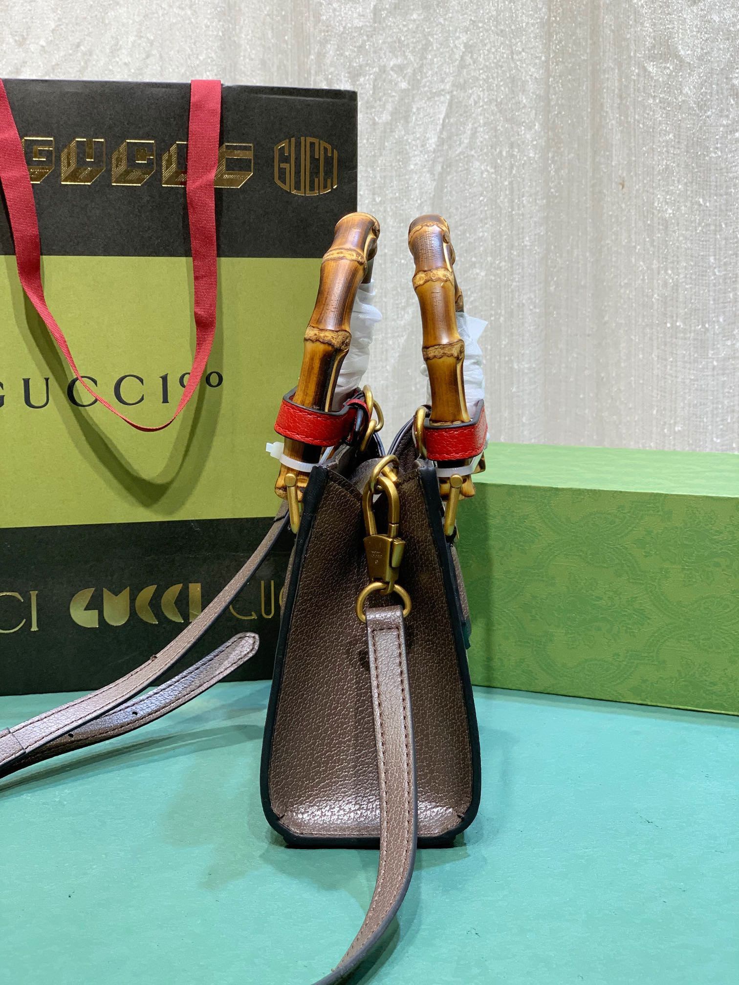 GUCCI DIANA SMALL SHOULDER BAG 25W x 16H x 9D CM