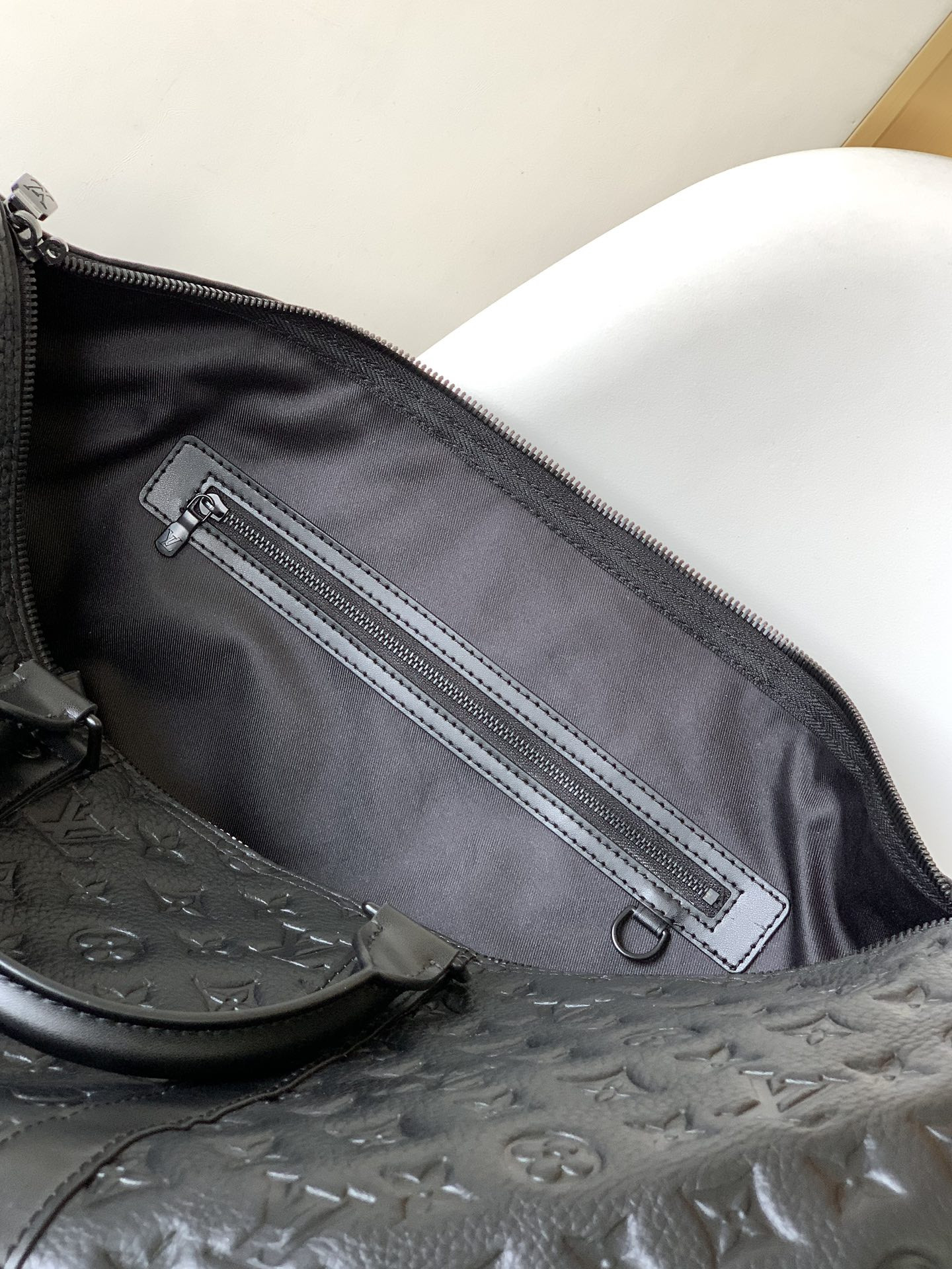 Louis Vuitton Keepall Bandoulière 50 M59025