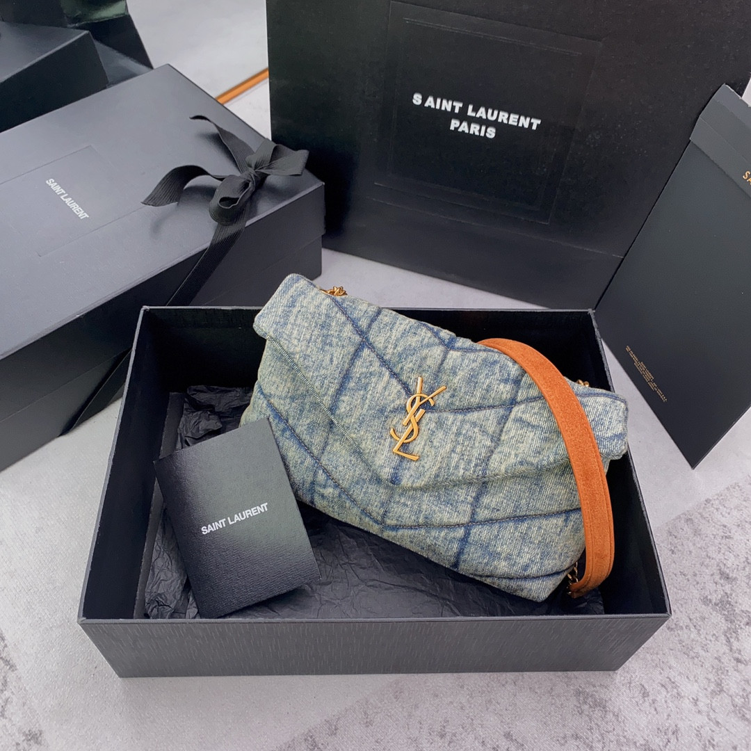 YSL PUFFER IN SUEDE AND DENIM LIGHT BLUE 23 X 15.5 X 5.8 CM