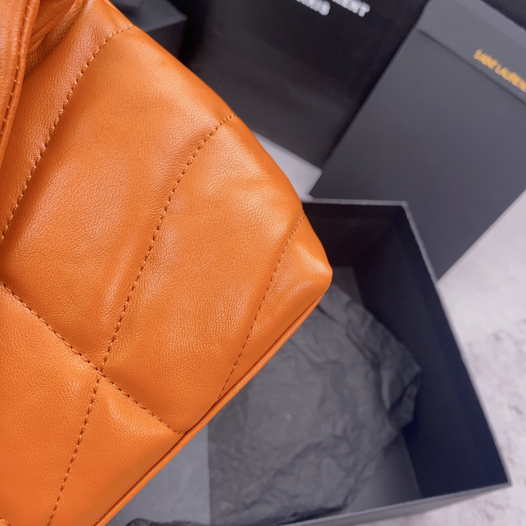 YSL PUFFER IN LEATHER ORANGE 23 X 15.5 X 5.8 CM