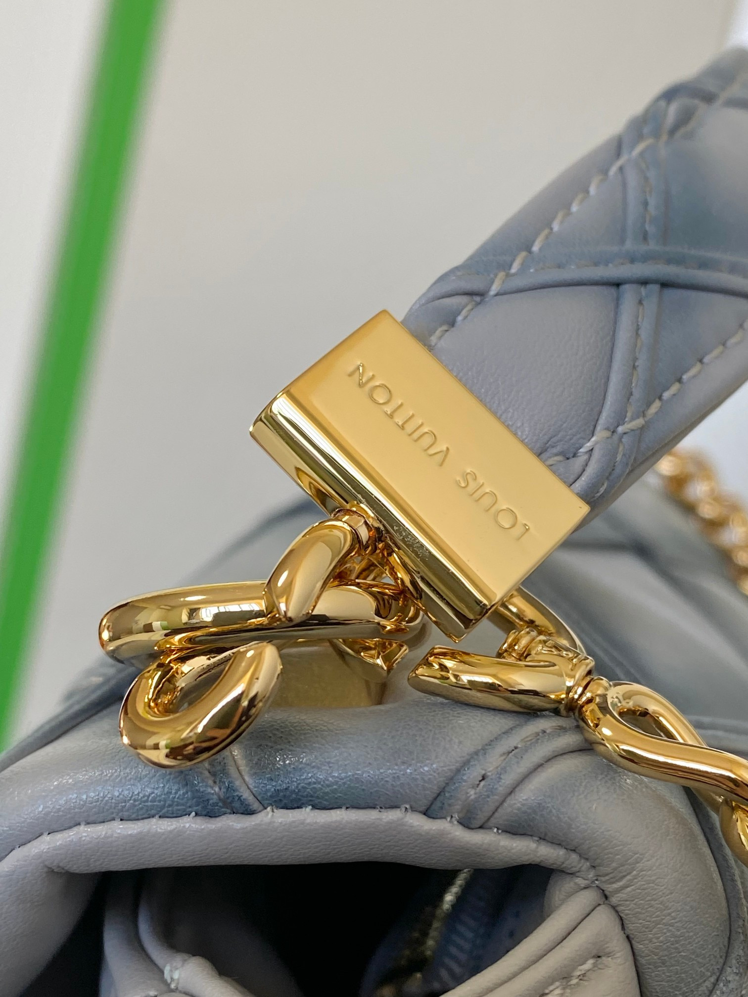 LOUIS VUITTON M24186 GO-14 MM 9.1 x 6.3 x 3.9 inches