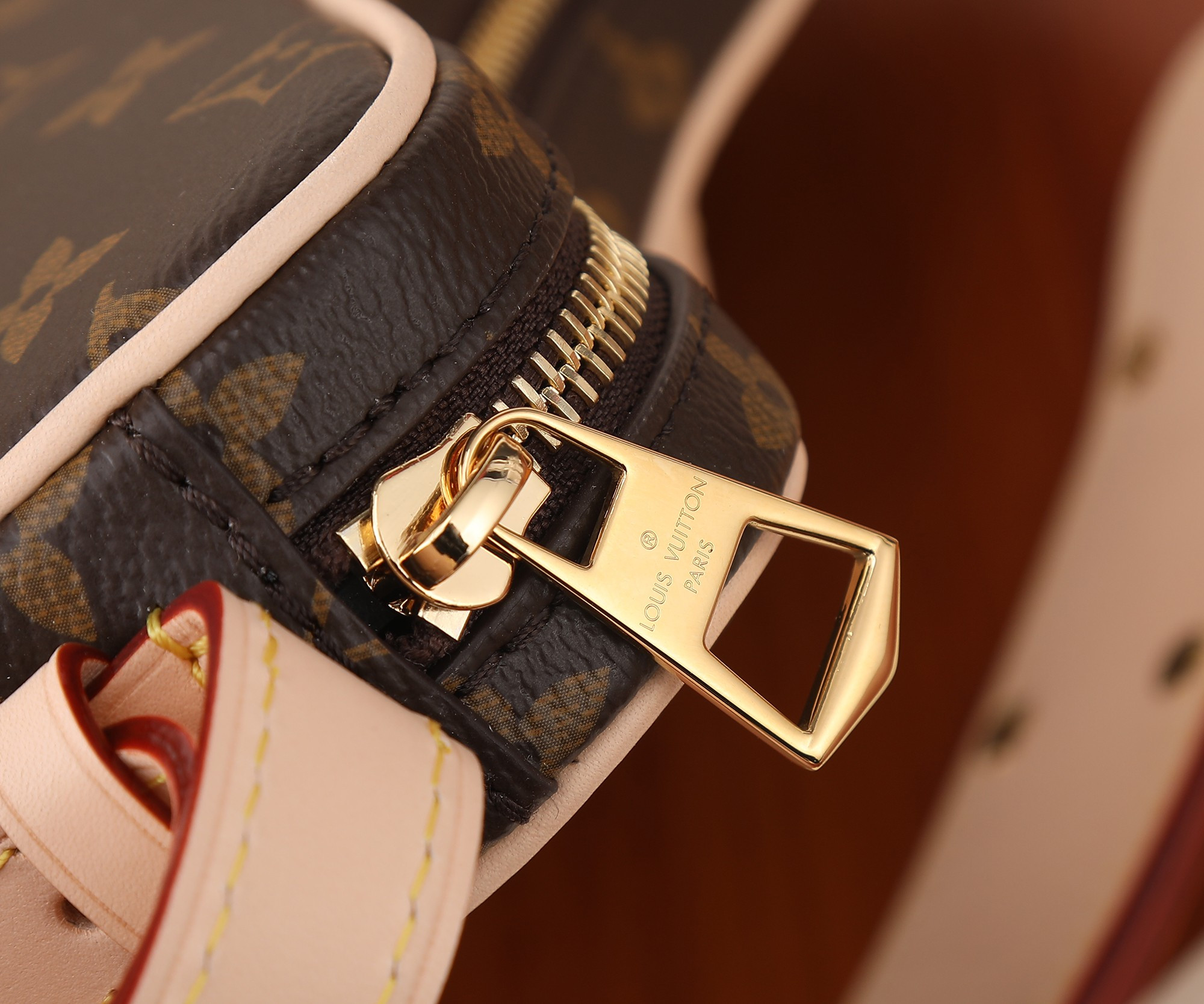 LOUIS VUITTON M46828 Croissant MM 9.8 x 5.9 x 2 inches