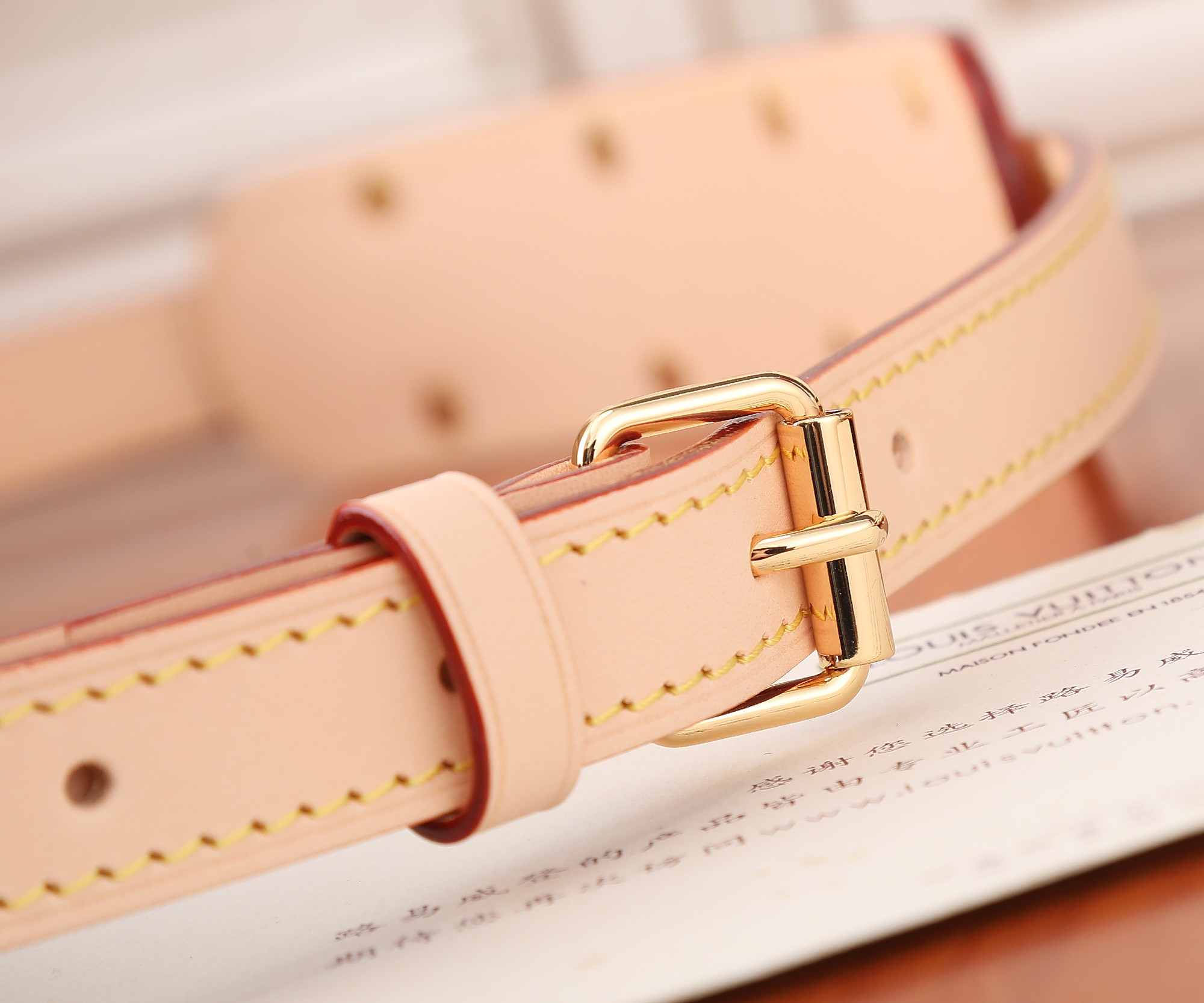 LOUIS VUITTON M46828 Croissant MM 9.8 x 5.9 x 2 inches