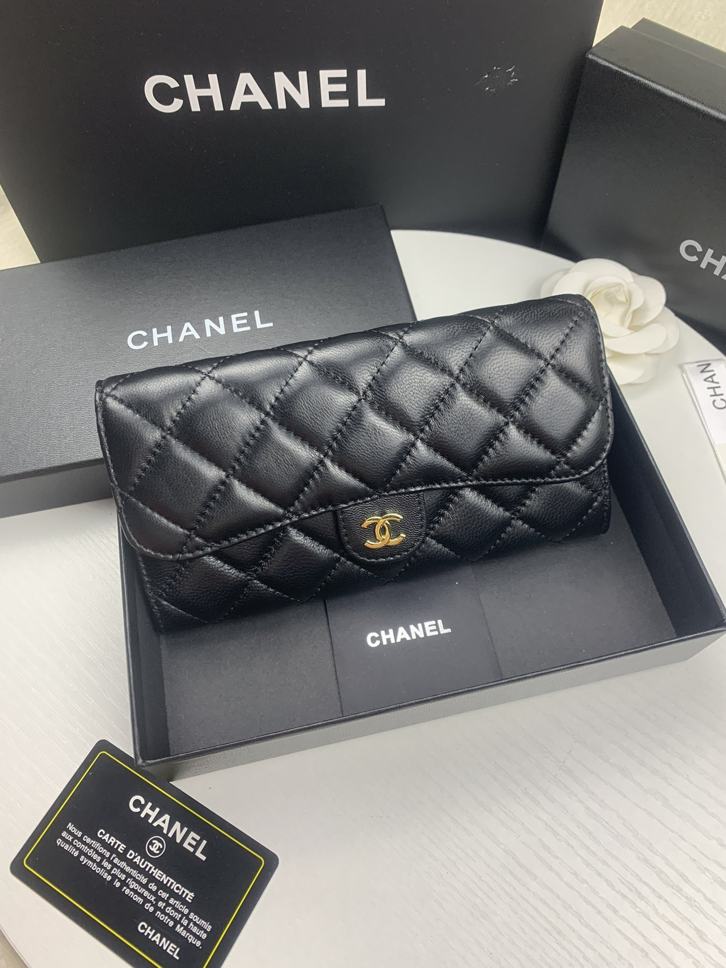 CHANEL FLAP WALLET BLACK 19.5 x10 cm