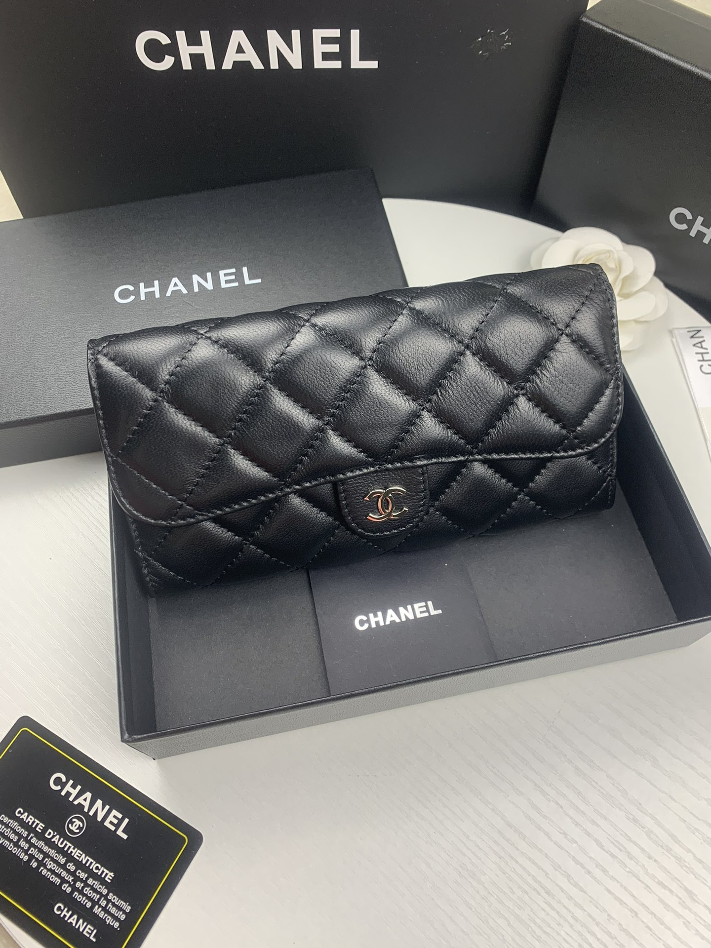 CHANEL FLAP WALLET BLACK 19.5 x10 cm