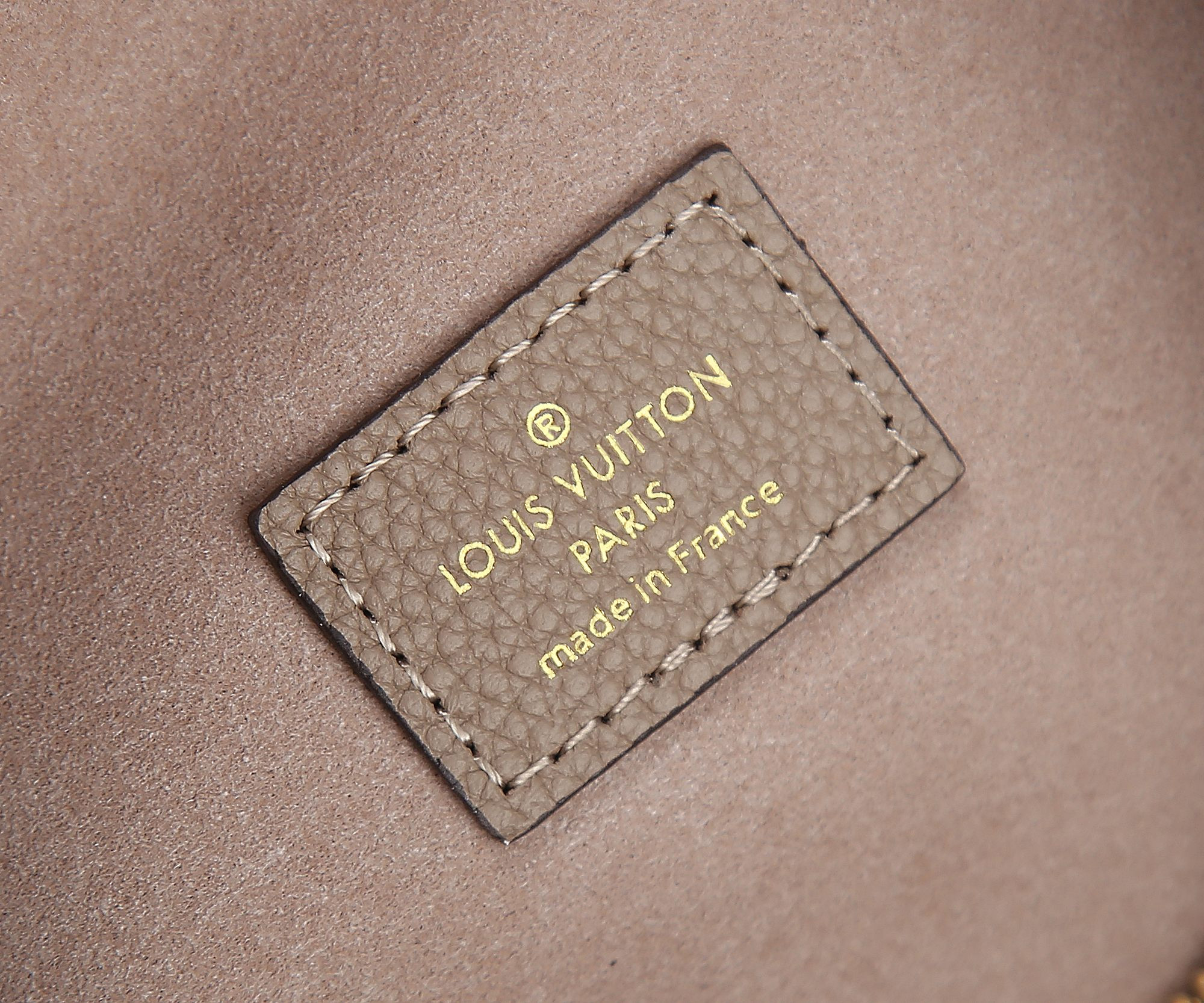 LV Loop Hobo M46738 15 x 10.2 x 3.9 inches