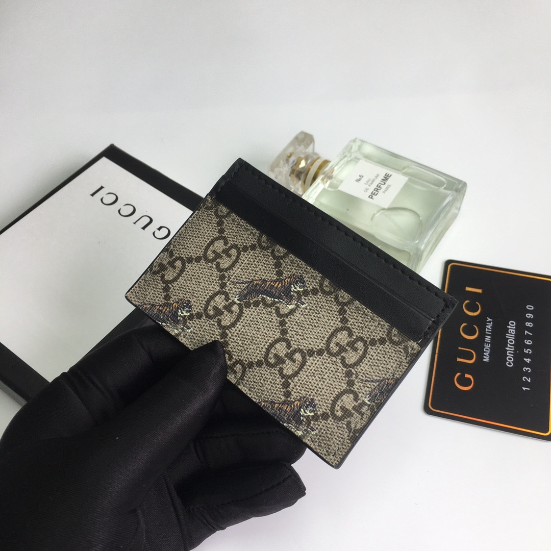 Gucci GG  CARD CASE WALLET