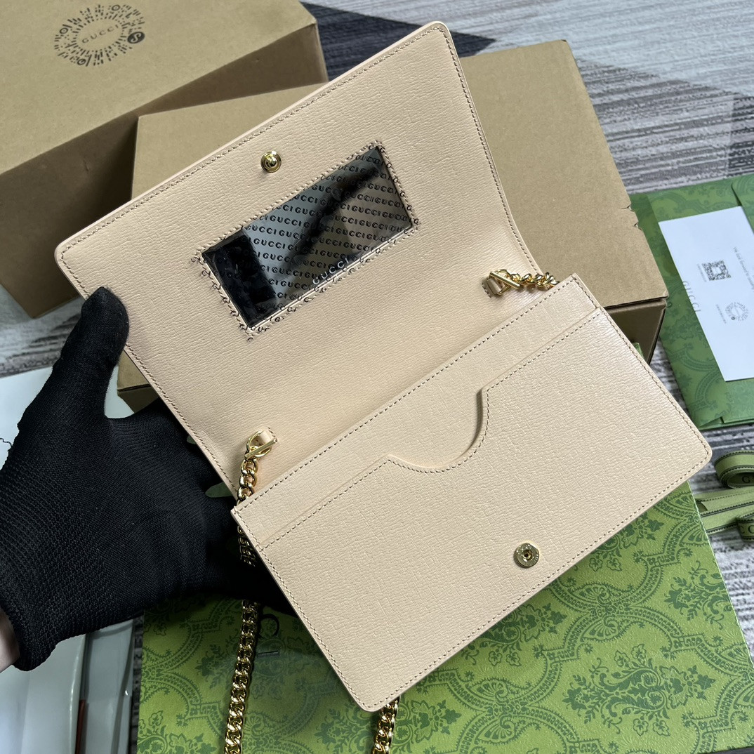 CHAIN WALLET WITH GUCCI SCRIPT LIGHT beige 7.8"W x 5"H x 1.6"D