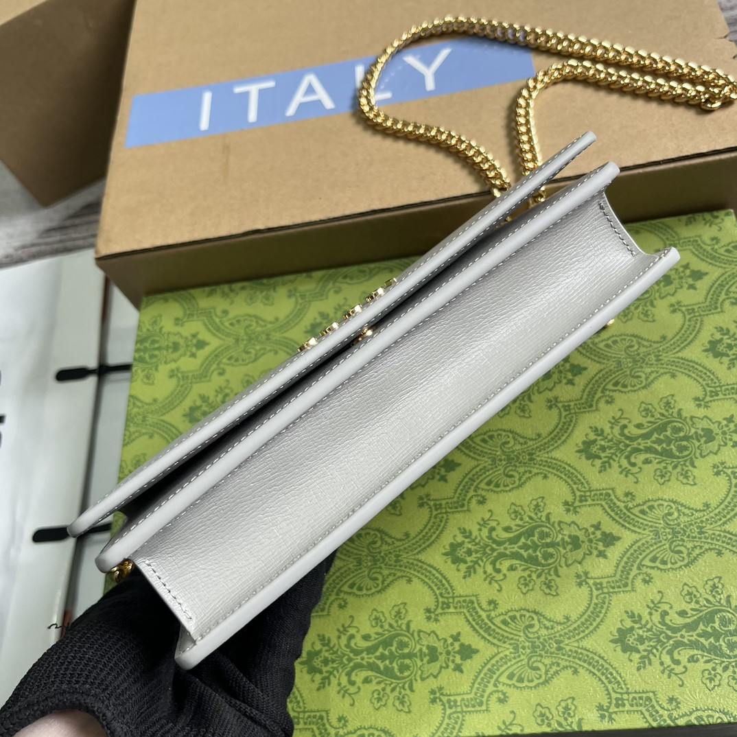 CHAIN WALLET WITH GUCCI SCRIPT LIGHT GREY 7.8"W x 5"H x 1.6"D