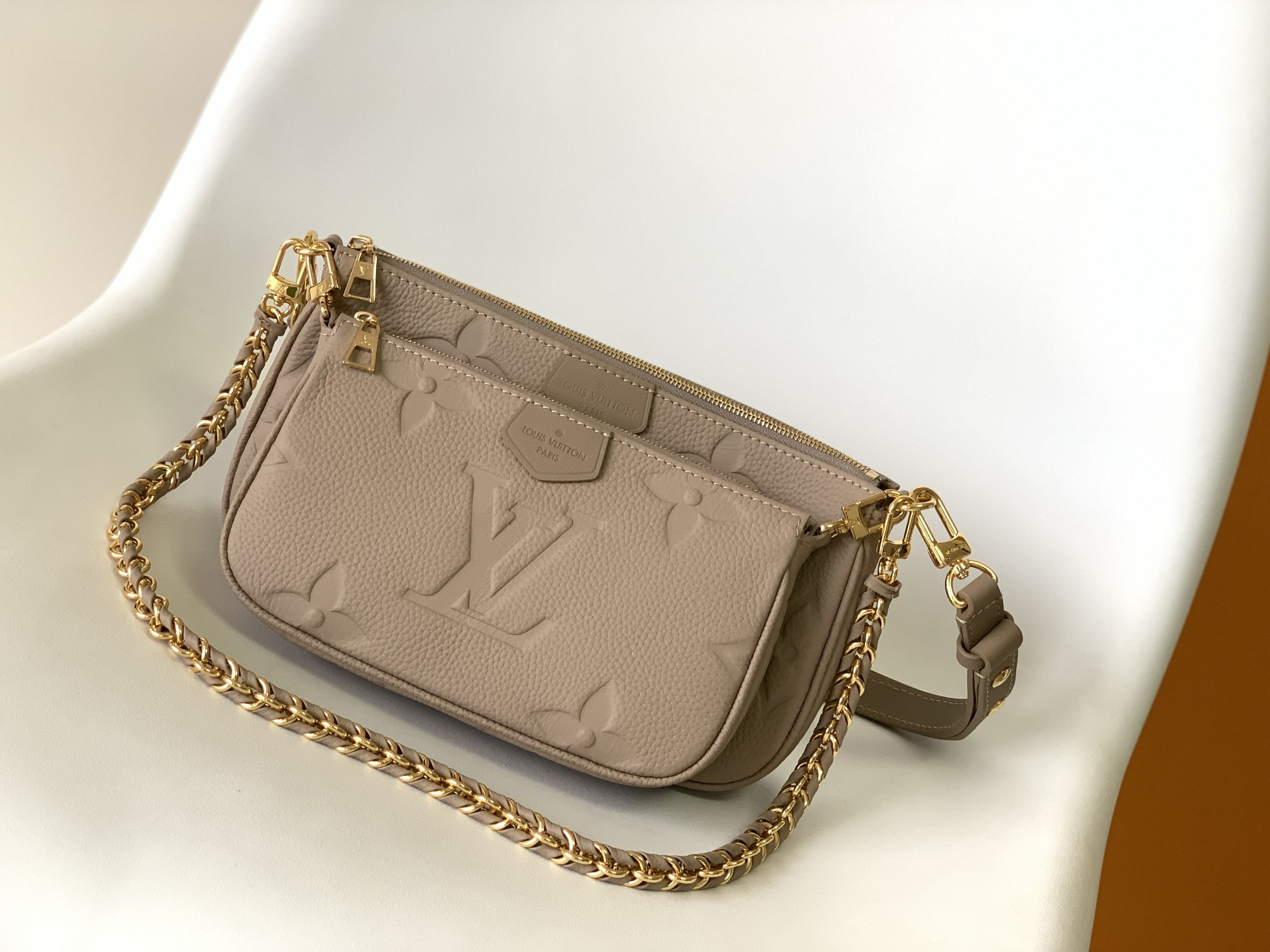 LOUIS VUITTON Multi Pochette Accessoires Gray 9.4 x 5.3 x 1.6 inches