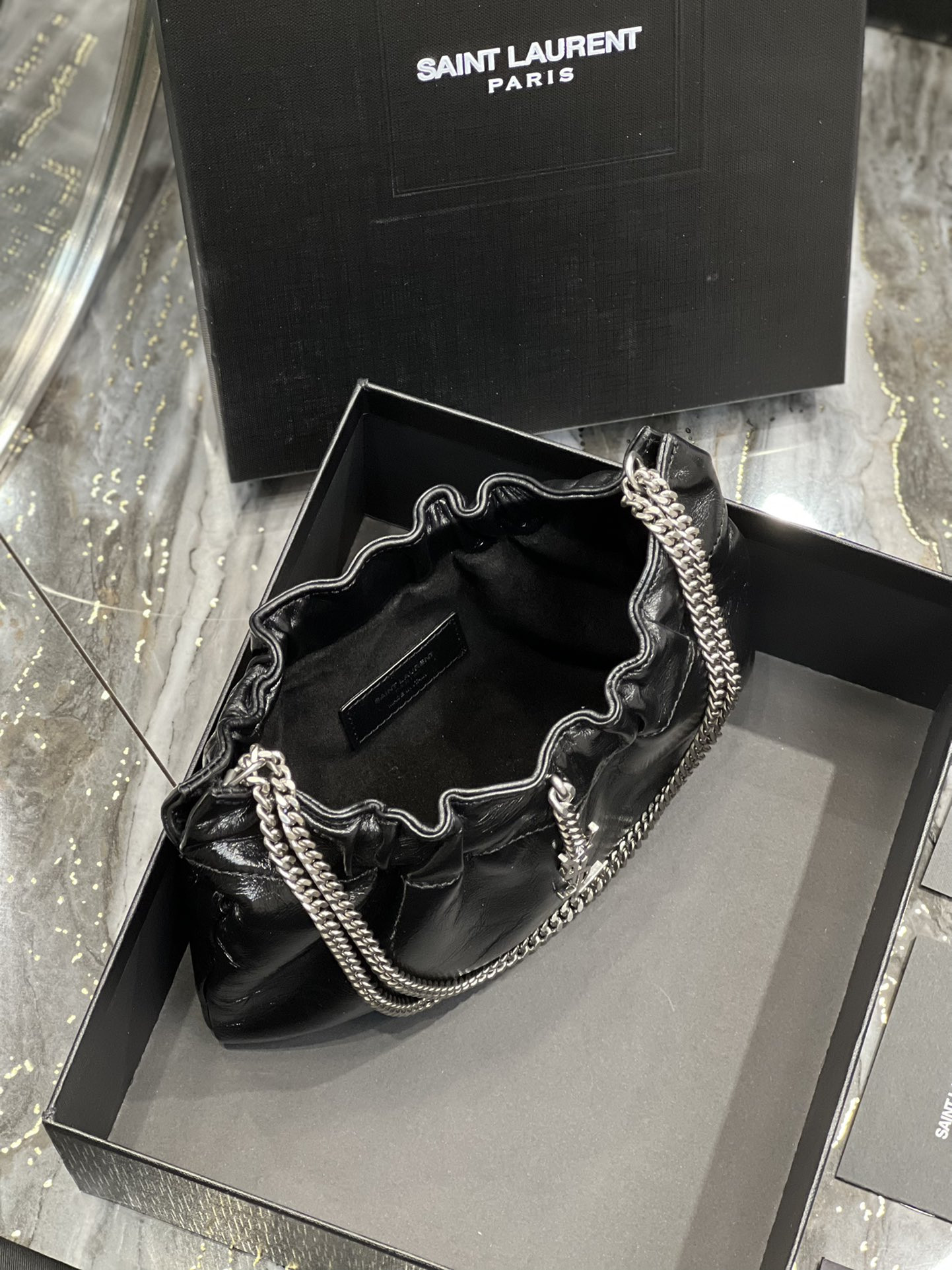 YSL Mini leather shoulder bag Black 24x14x4 cm