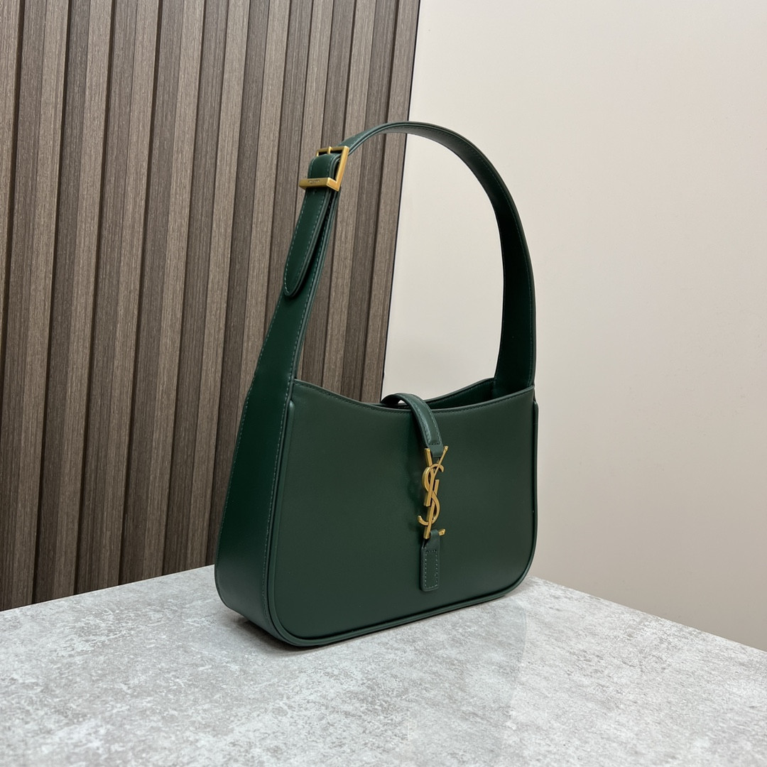 YSL LE 5 À 7 IN SMOOTH LEATHER VERT FONCE 9 X 6.3 X 2.5 INCHES