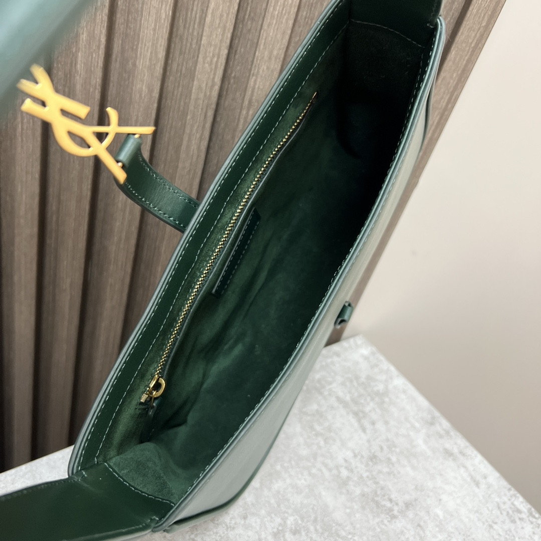 YSL LE 5 À 7 IN SMOOTH LEATHER VERT FONCE 9 X 6.3 X 2.5 INCHES