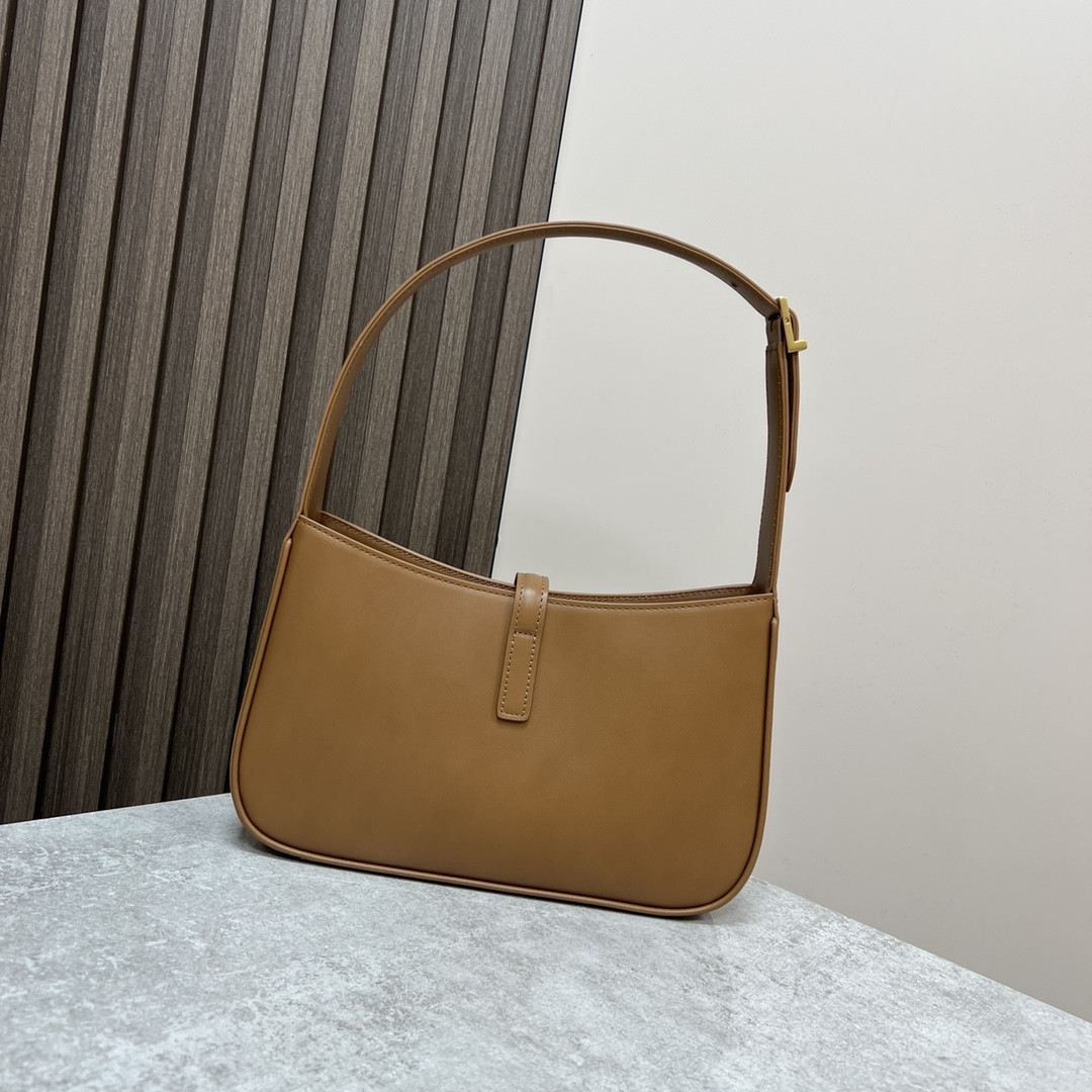 YSL LE 5 À 7 IN SMOOTH LEATHER COFFEE 9 X 6.3 X 2.5 INCHES