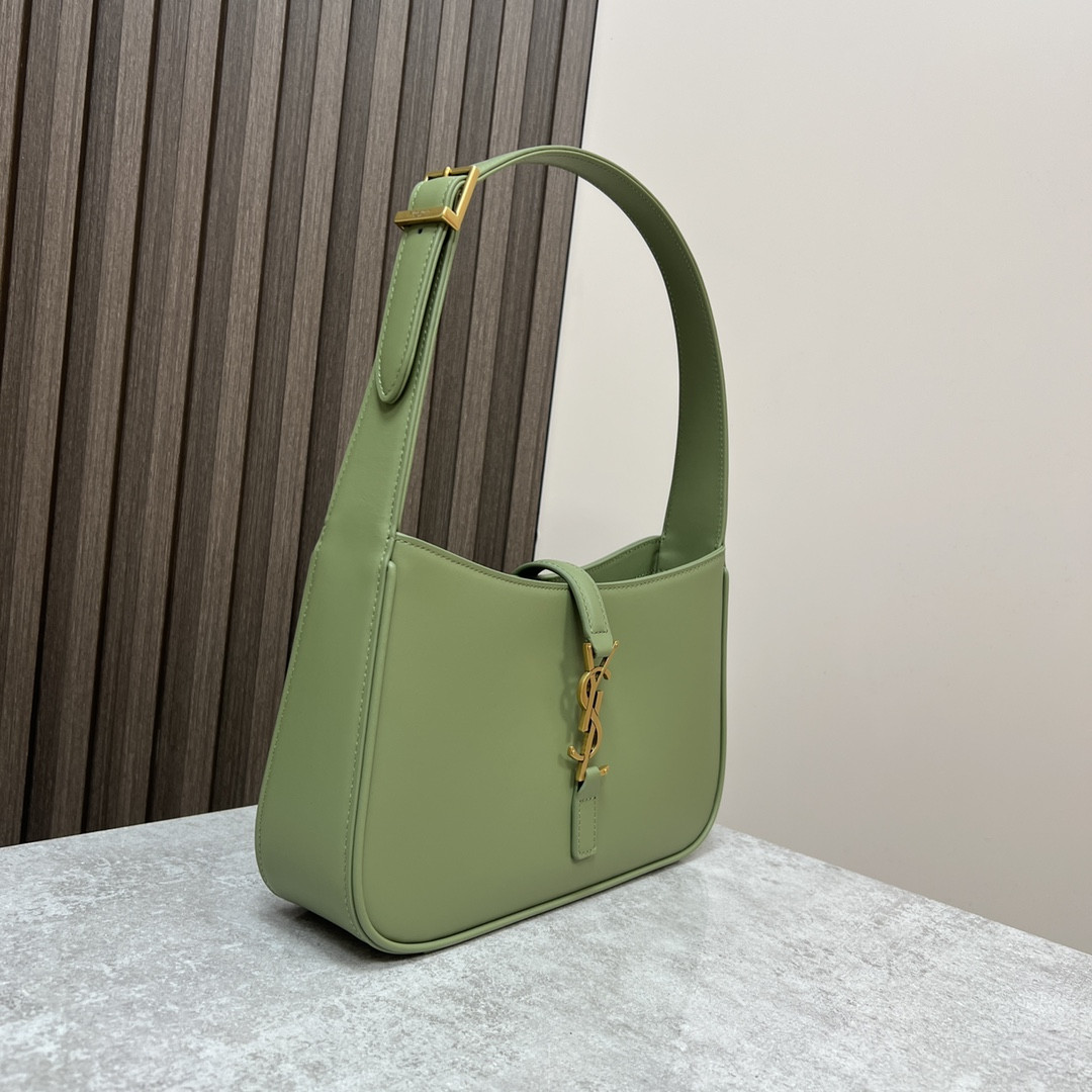 YSL LE 5 À 7 IN SMOOTH LEATHER GREEN 9 X 6.3 X 2.5 INCHES