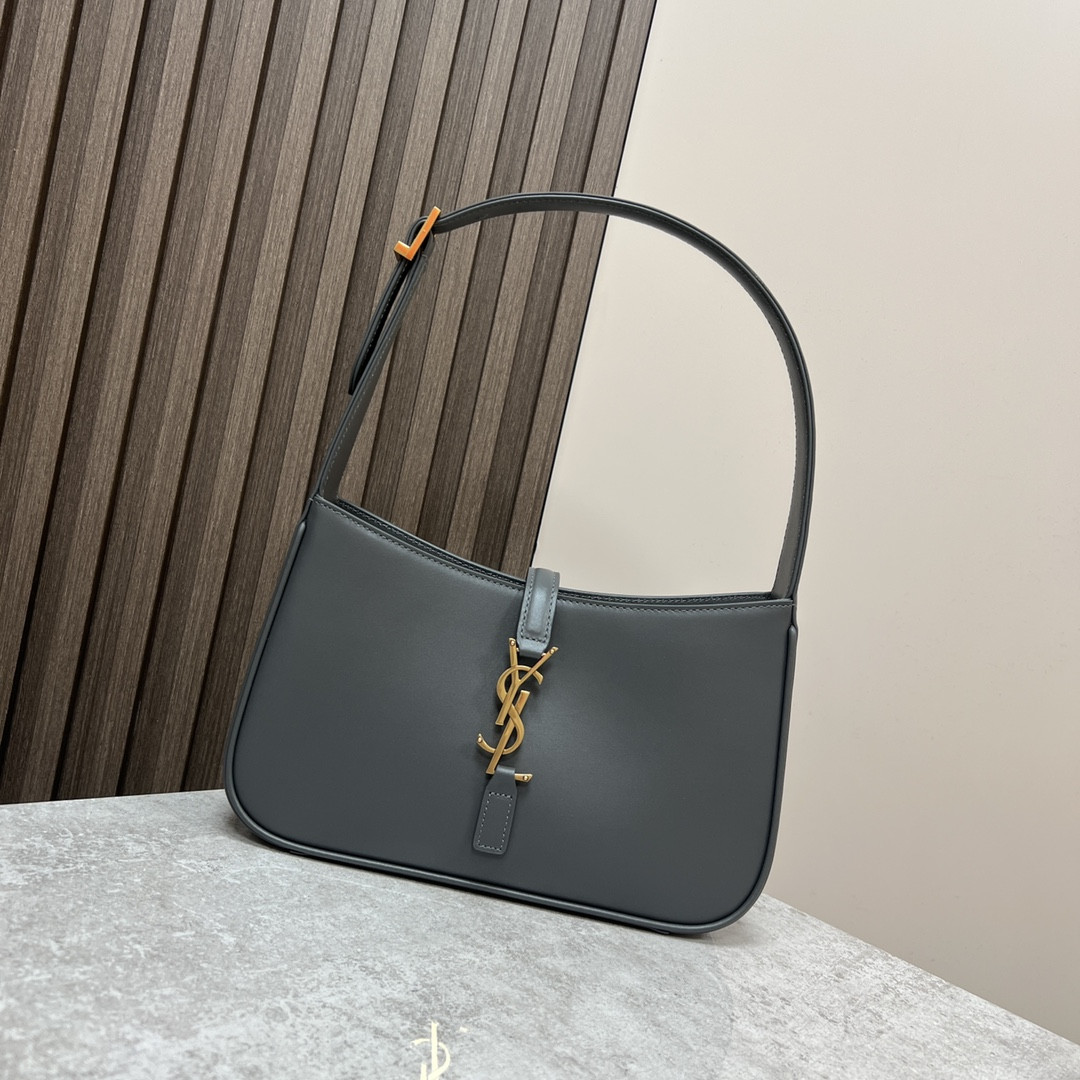 YSL LE 5 À 7 IN SMOOTH LEATHER GRAY 9 X 6.3 X 2.5 INCHES