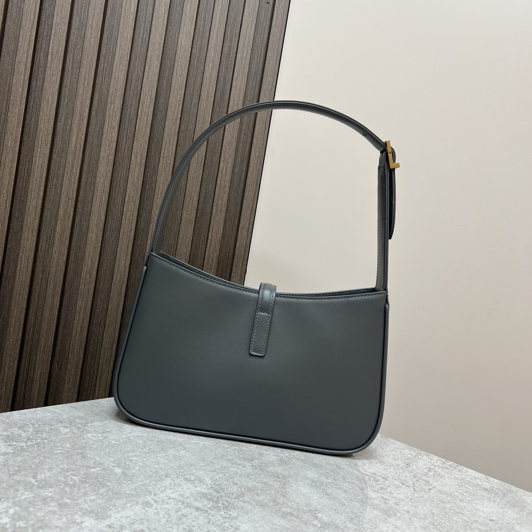 YSL LE 5 À 7 IN SMOOTH LEATHER GRAY 9 X 6.3 X 2.5 INCHES