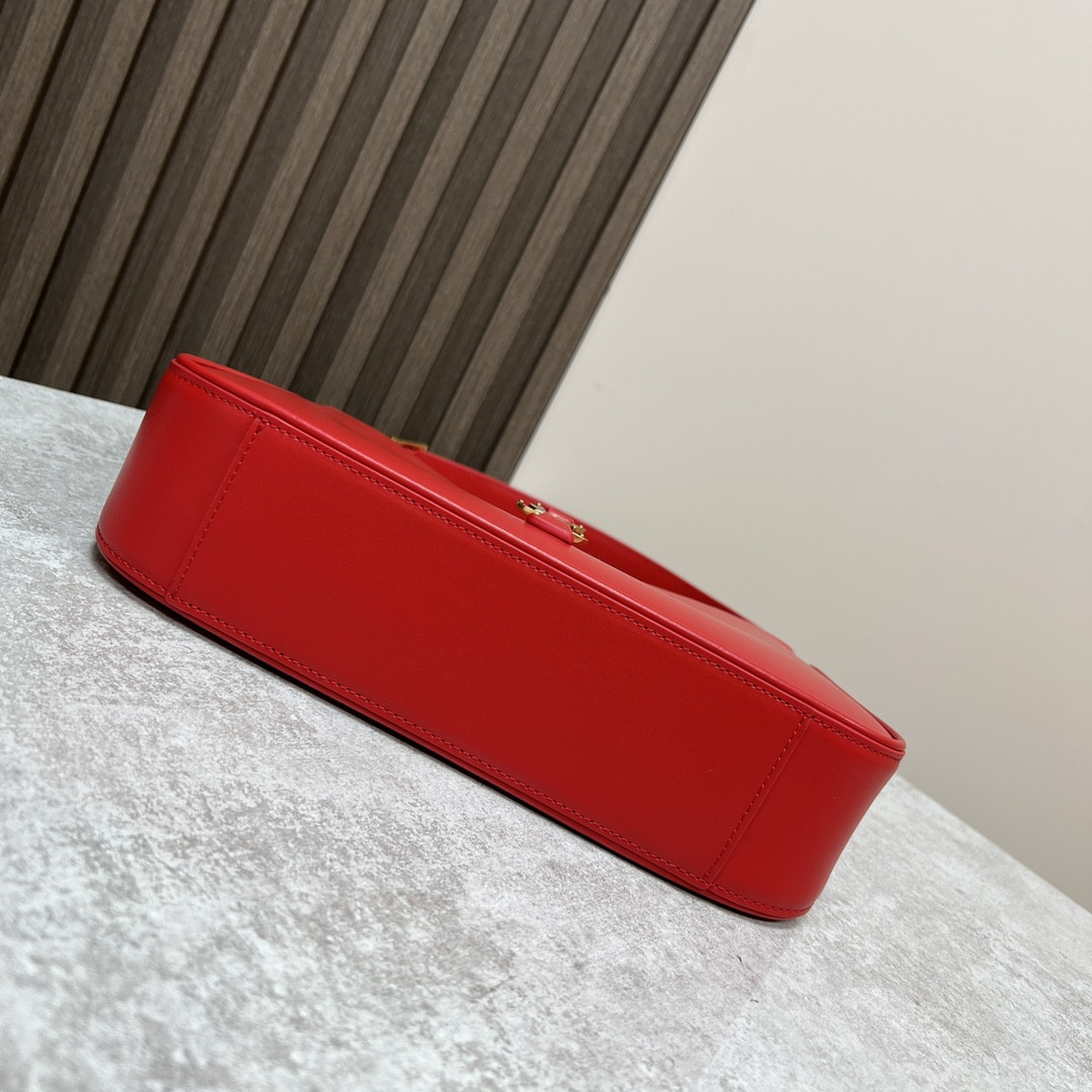 YSL LE 5 À 7 IN SMOOTH LEATHER SHINY RED 9 X 6.3 X 2.5 INCHES