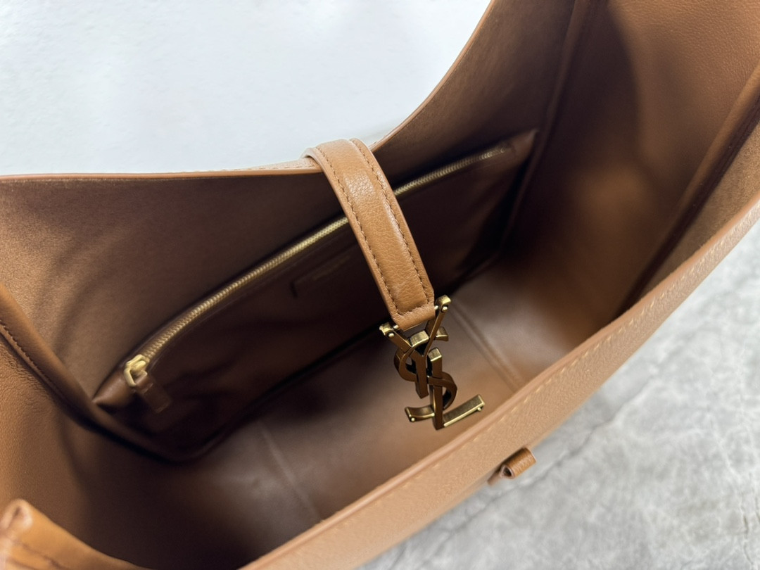 YSL LE 5 À 7 SUPPLE LARGE IN SMOOTH LEATHER DUSTY GREY 11.8" X 11" X 4.3"