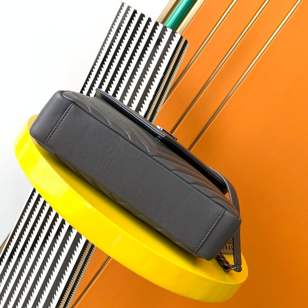 YSL COLLEGE MEDIUM IN QUILTED LEATHER 9.4 X 6.6 X 2.5 INCHES