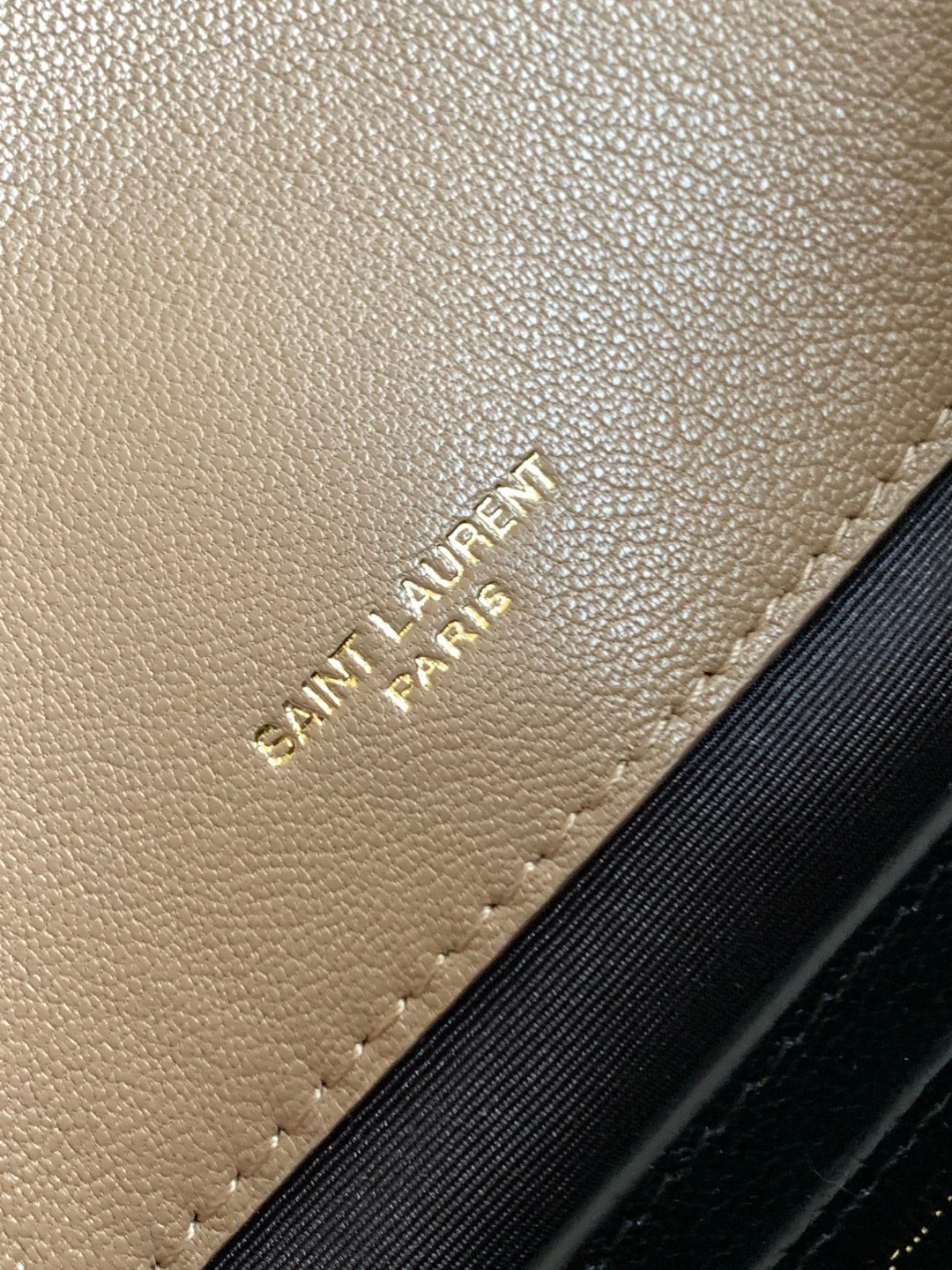 YSL COLLEGE MEDIUM IN QUILTED LEATHER BROWN 9.4 X 6.6 X 2.5 INCHES