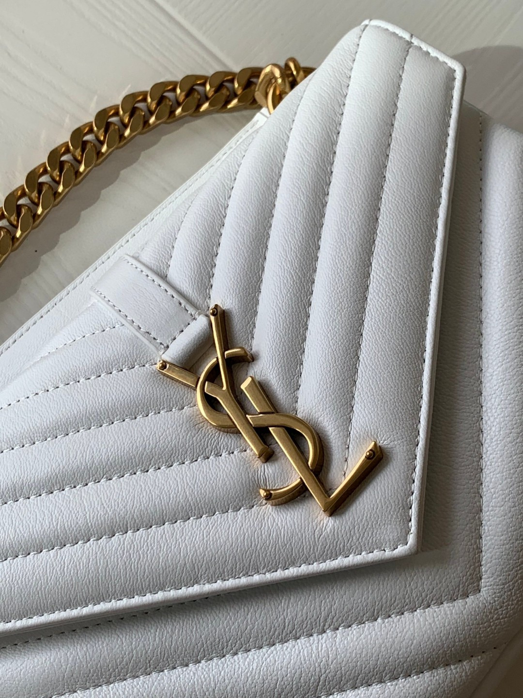 YSL COLLEGE MEDIUM IN QUILTED LEATHER white  9.4 X 6.6 X 2.5 INCHES